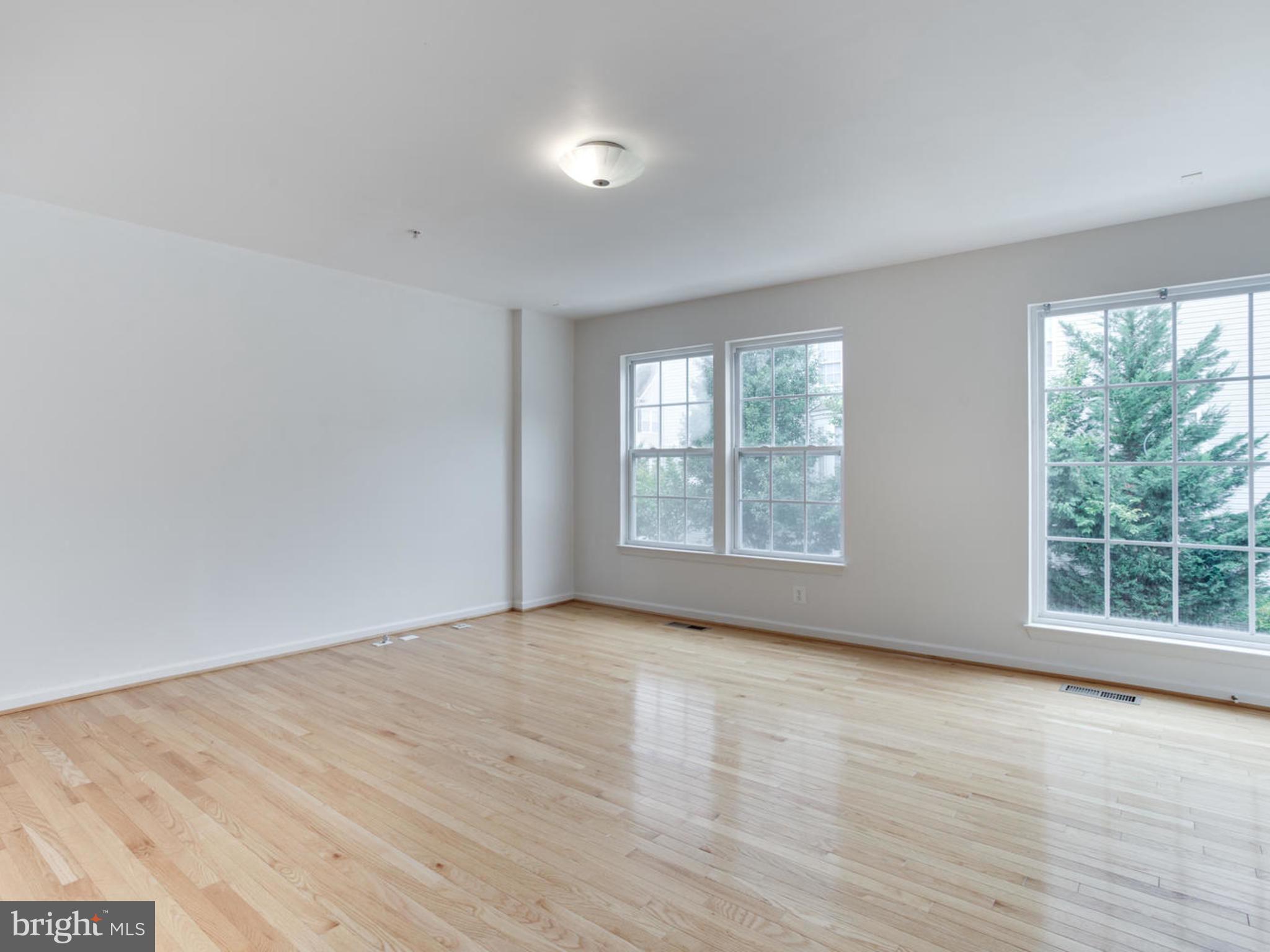 WATERS EDGE - Residential