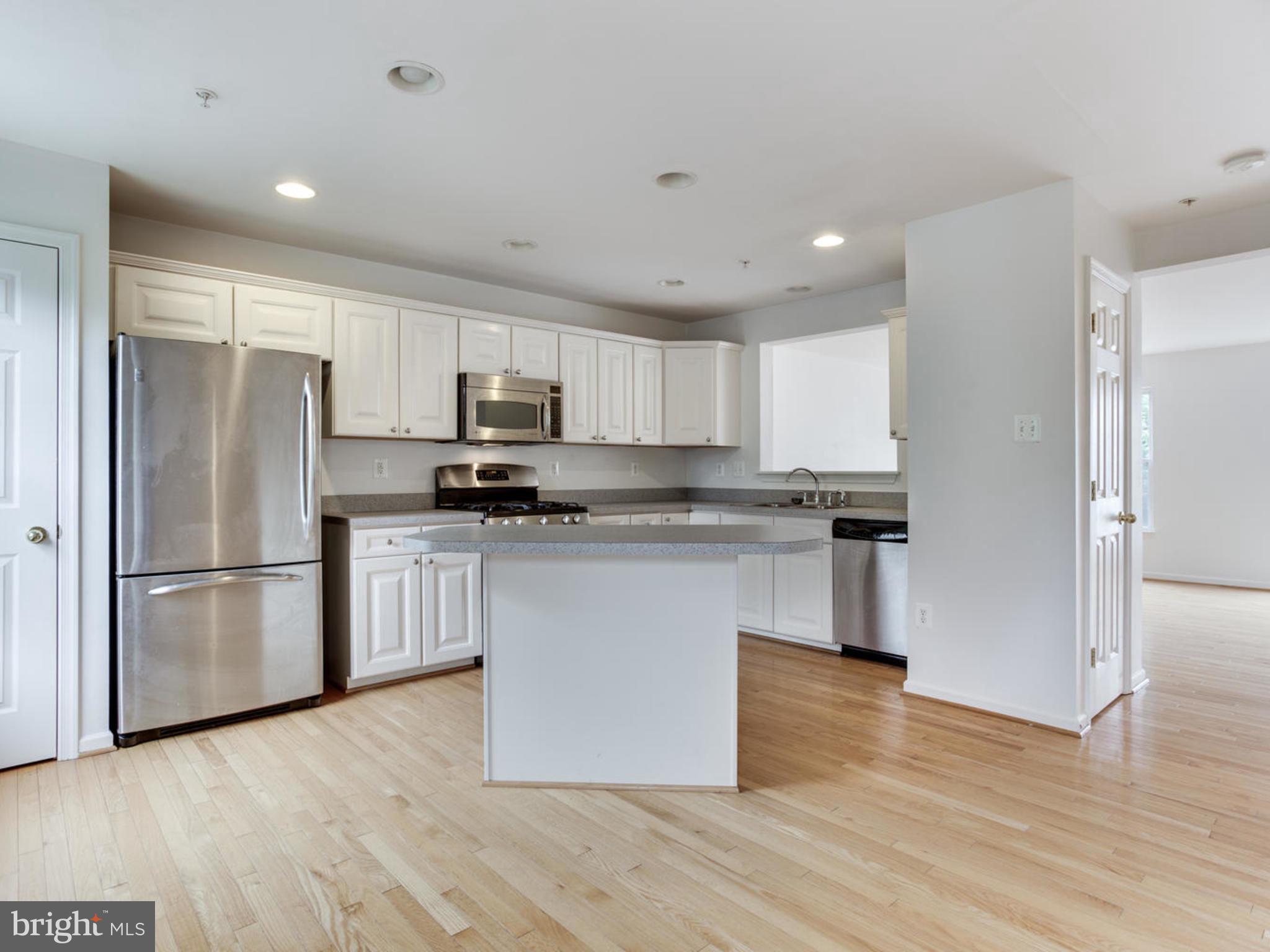 WATERS EDGE - Residential