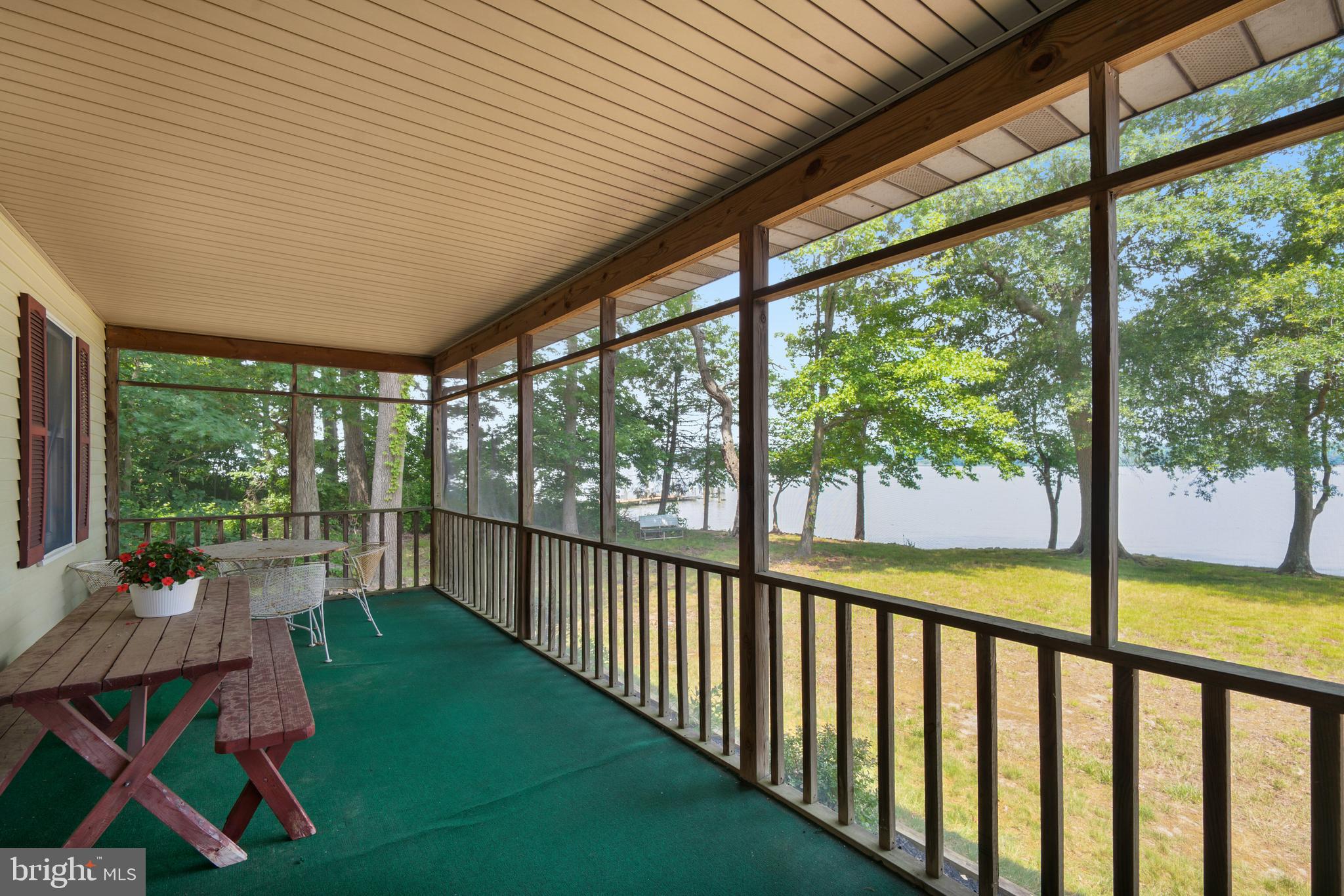 ELK  FOREST - Residential