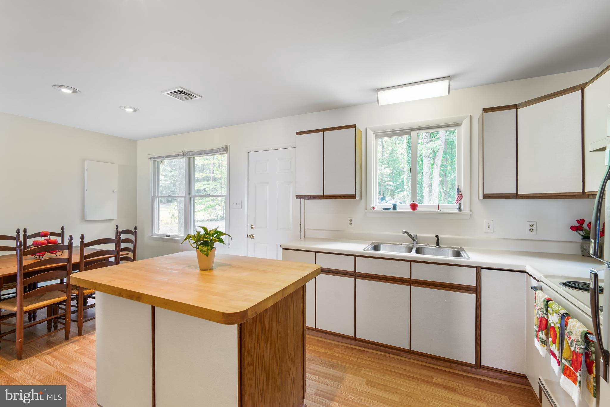 ELK  FOREST - Residential