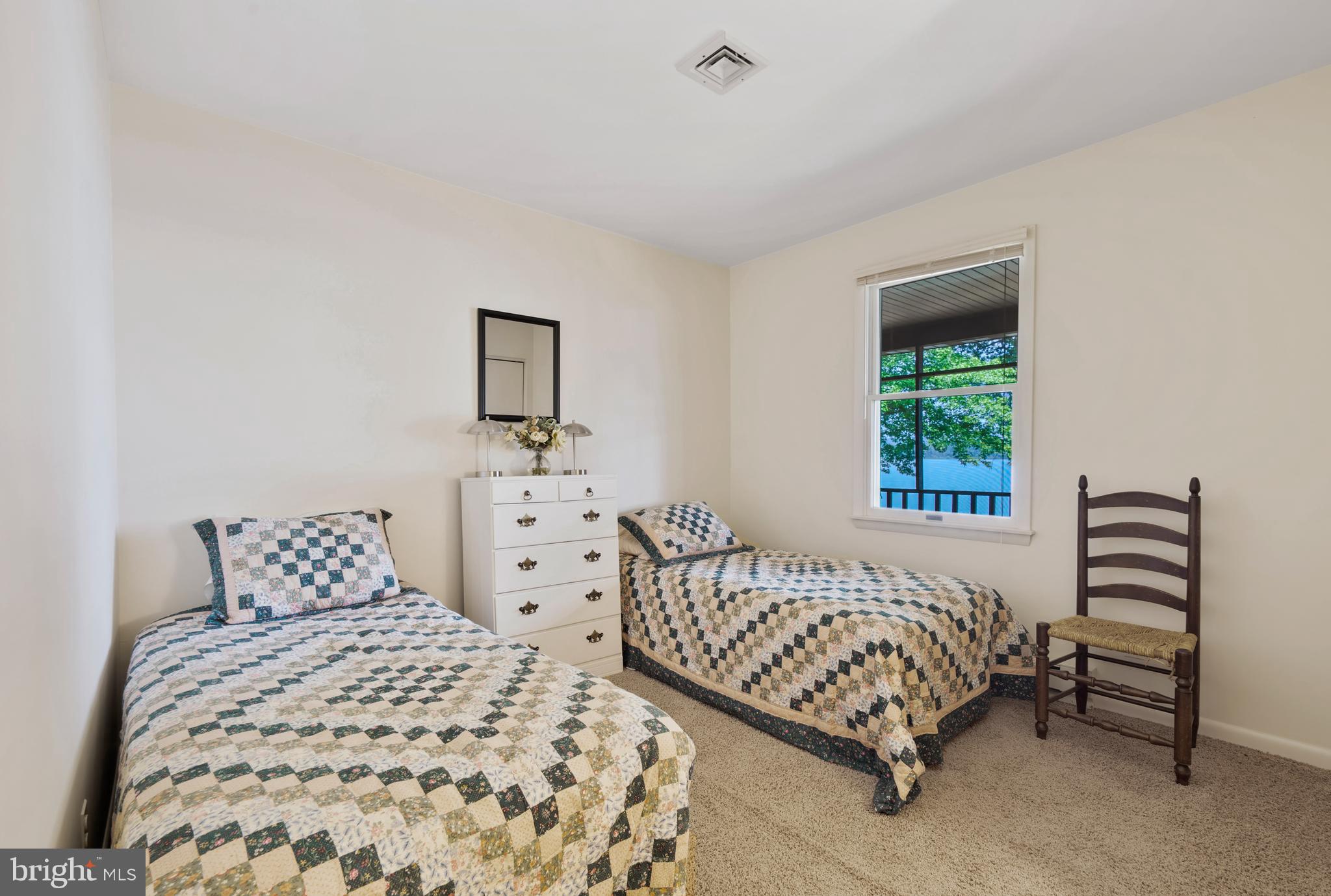 ELK  FOREST - Residential