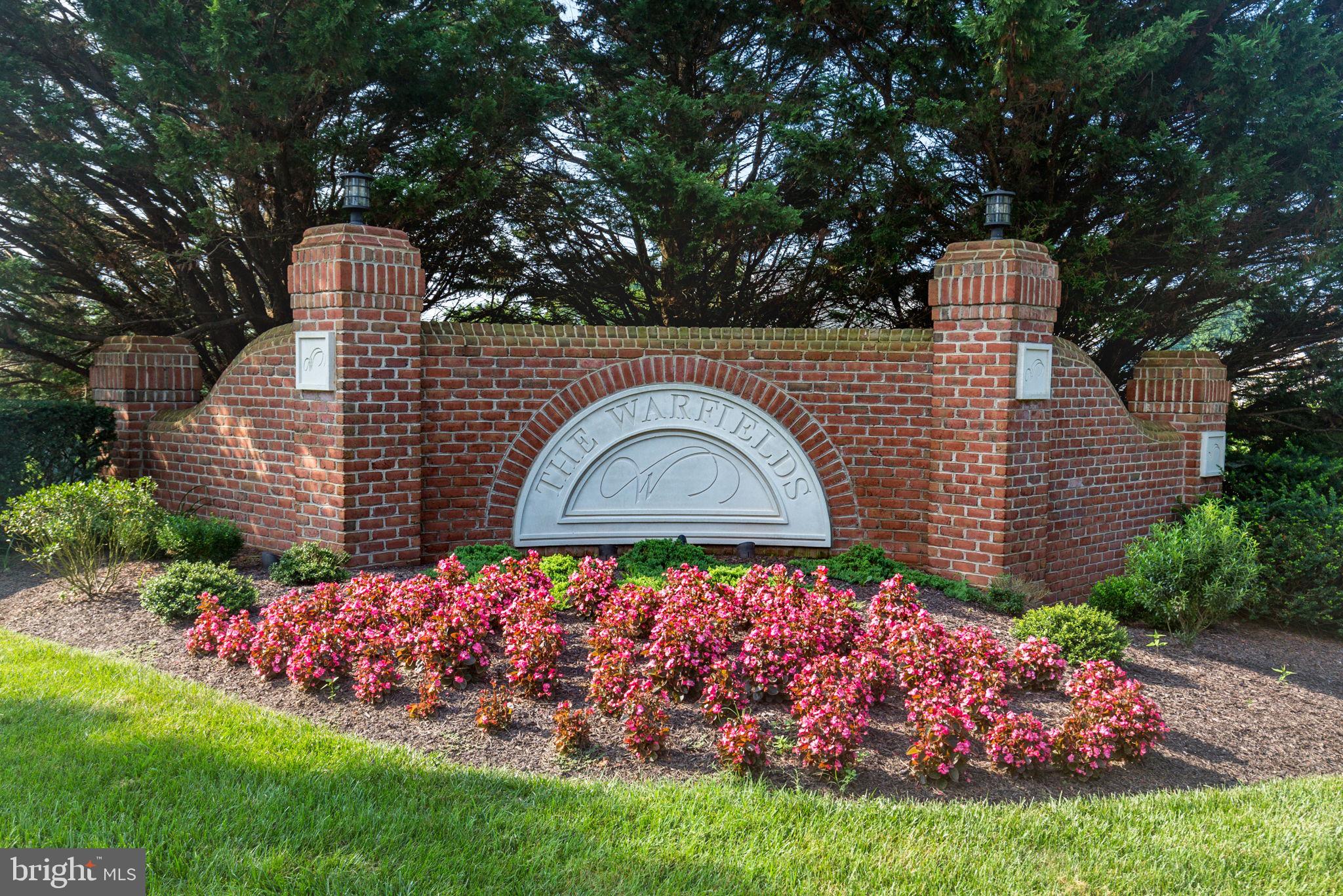 THE WARFIELDS - Residential