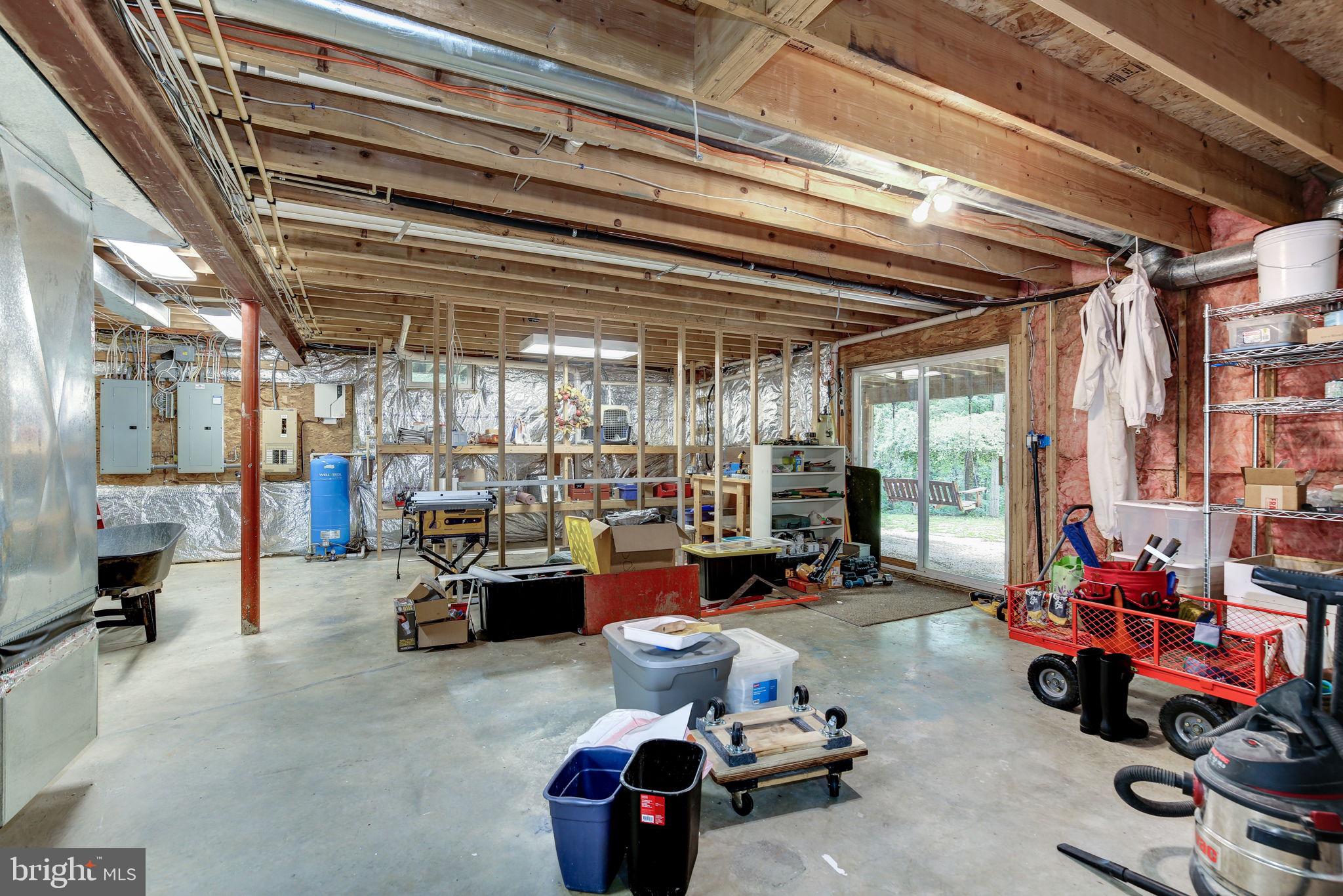 THE WARFIELDS - Residential