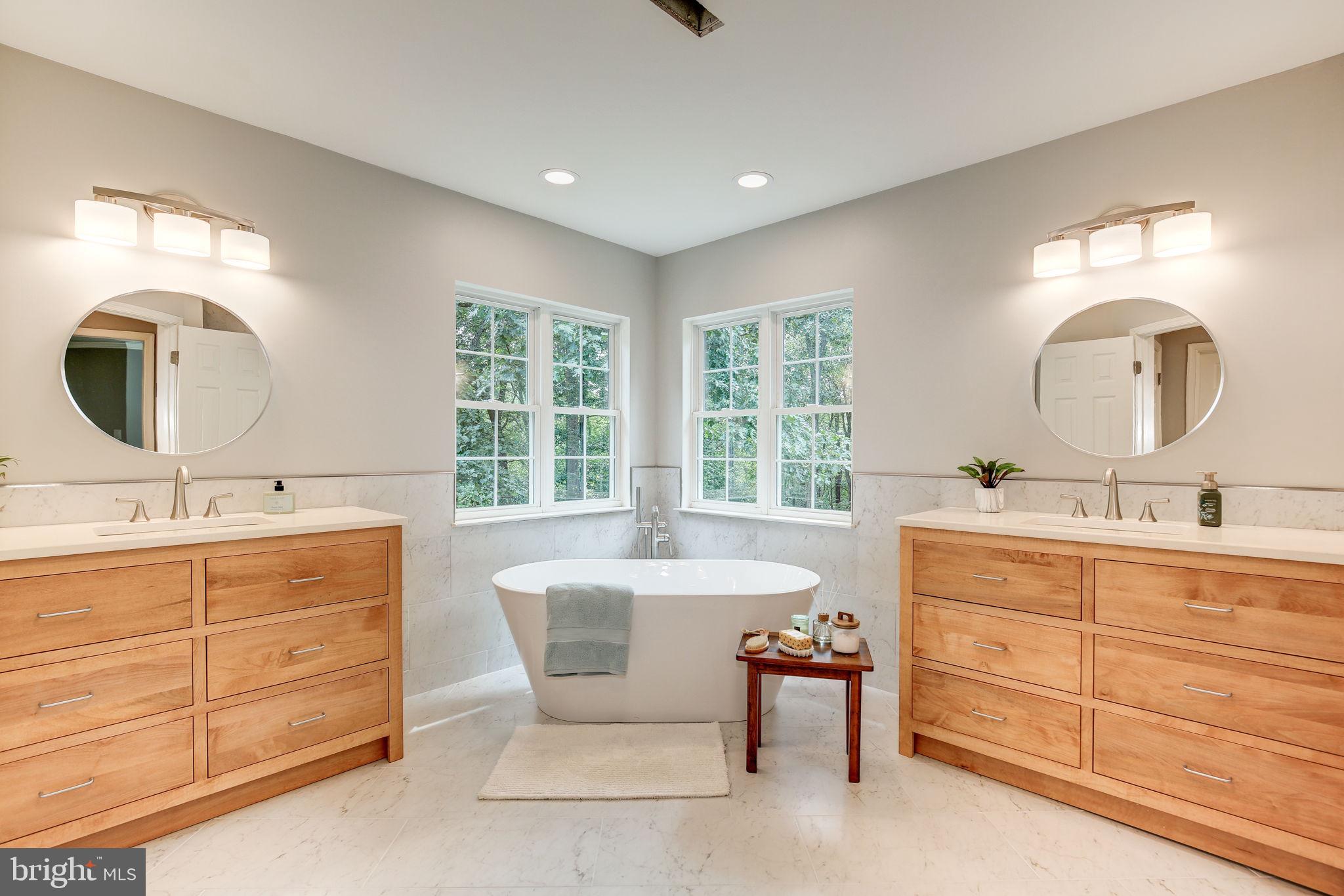 THE WARFIELDS - Residential