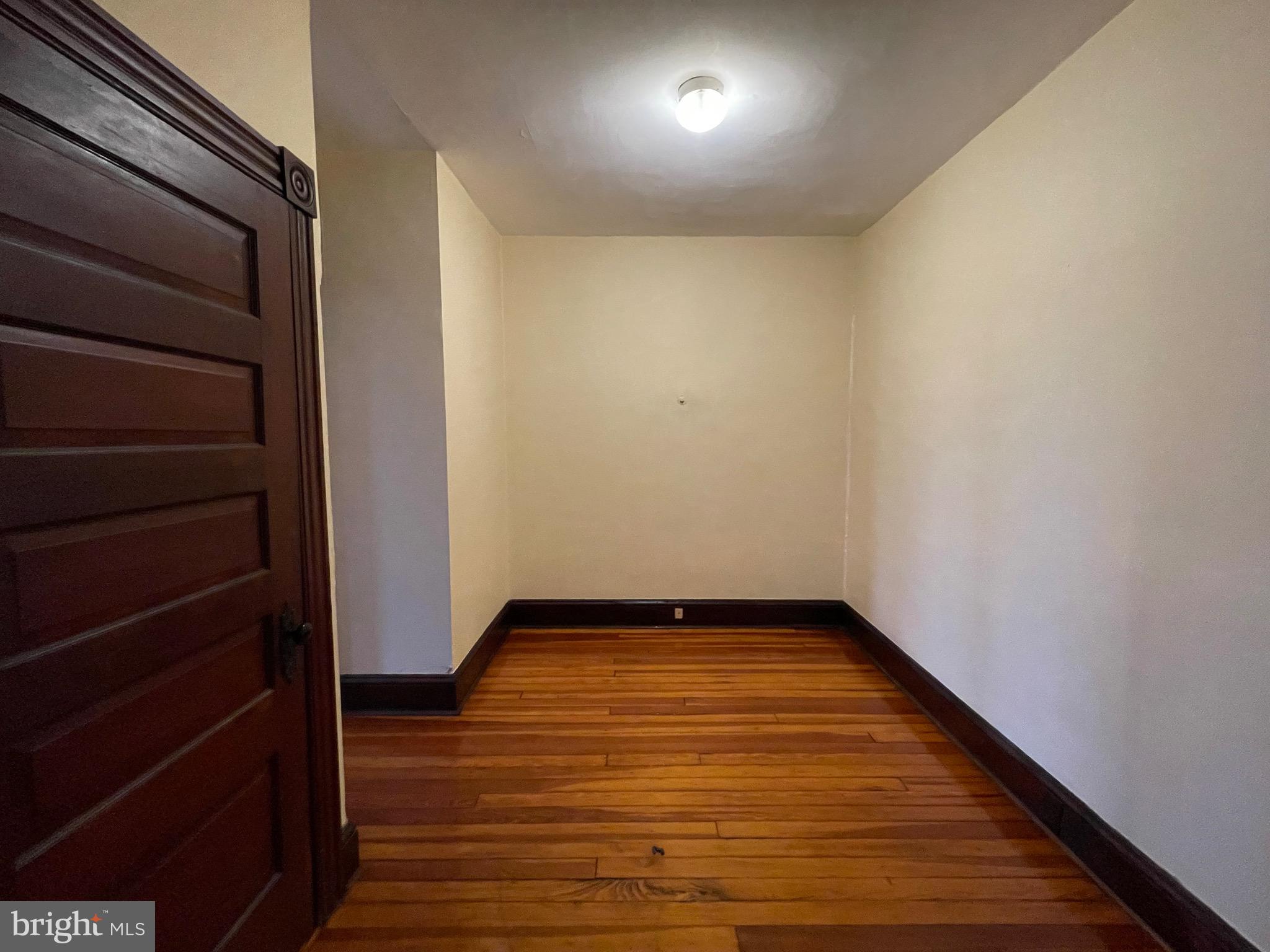 CHARLES VILLAGE - Residential Lease