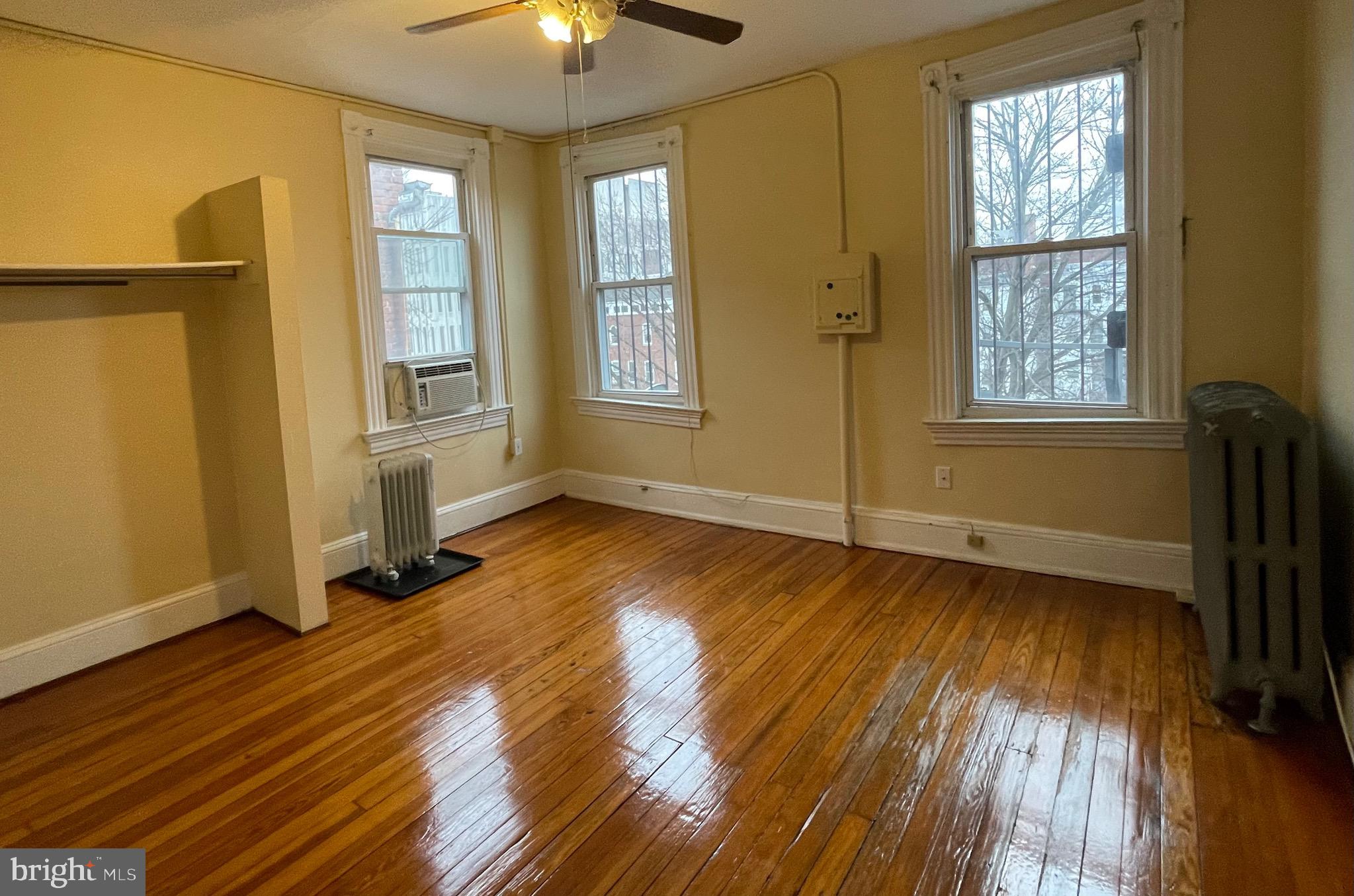 CHARLES VILLAGE - Residential Lease