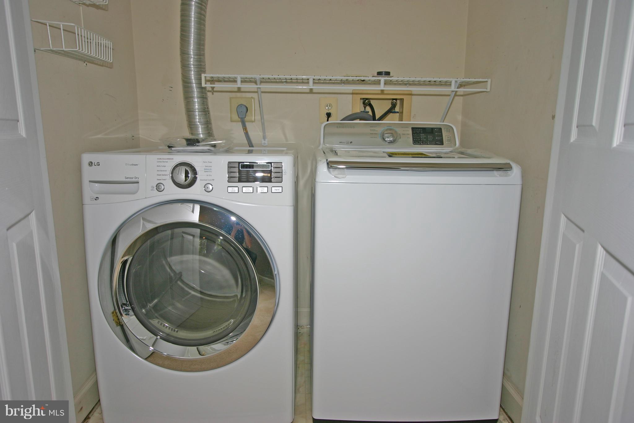 HUNTLEY MEADOWS - Residential