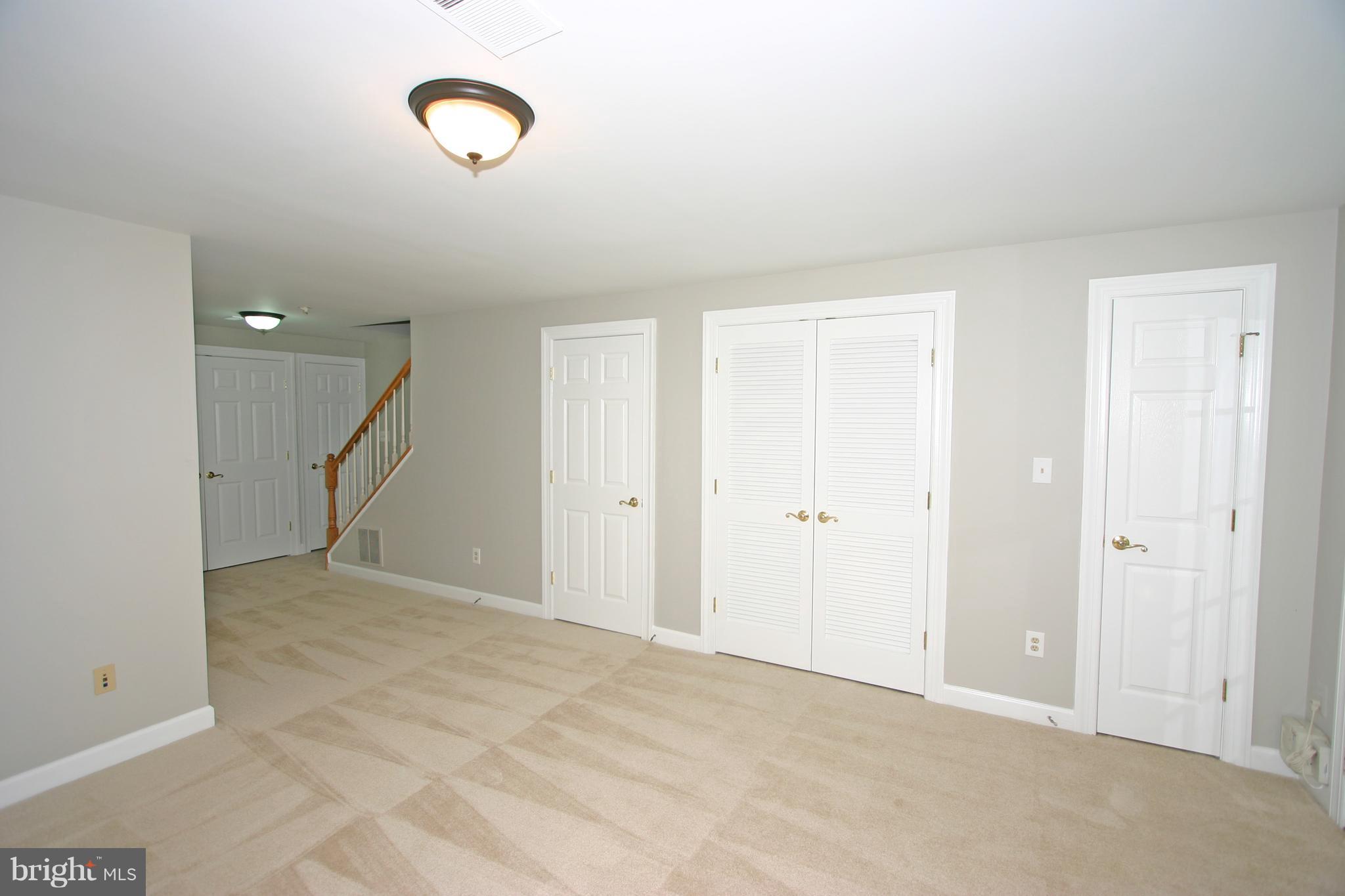 HUNTLEY MEADOWS - Residential