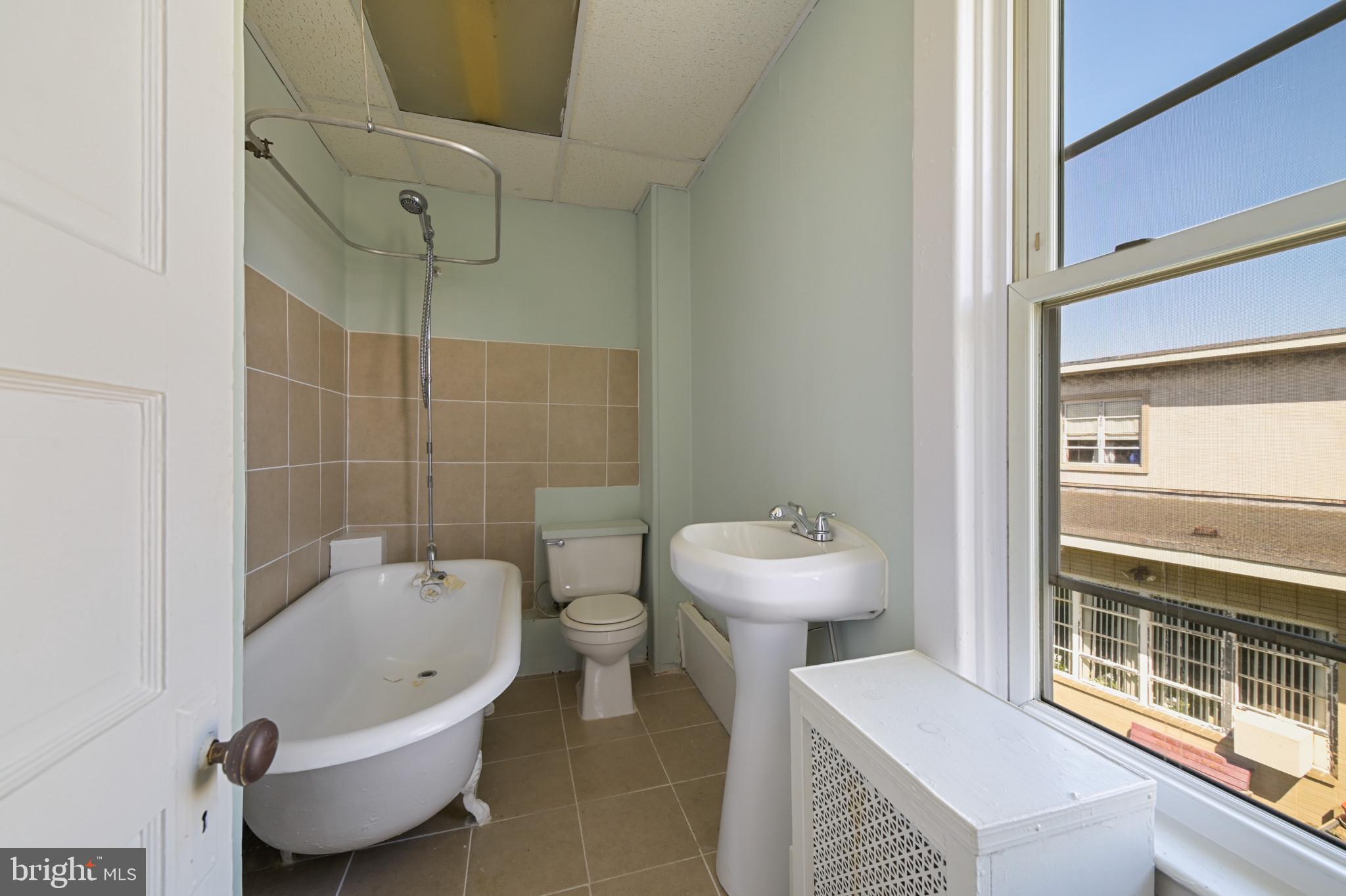 DUNDALK - Residential Lease