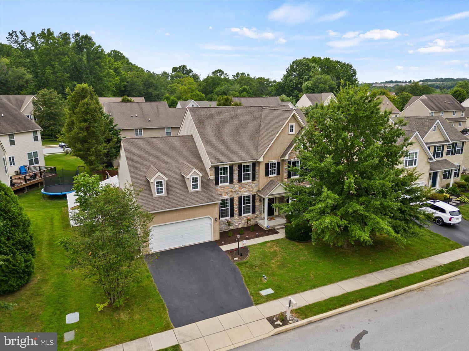 KINGS GRANT - Residential