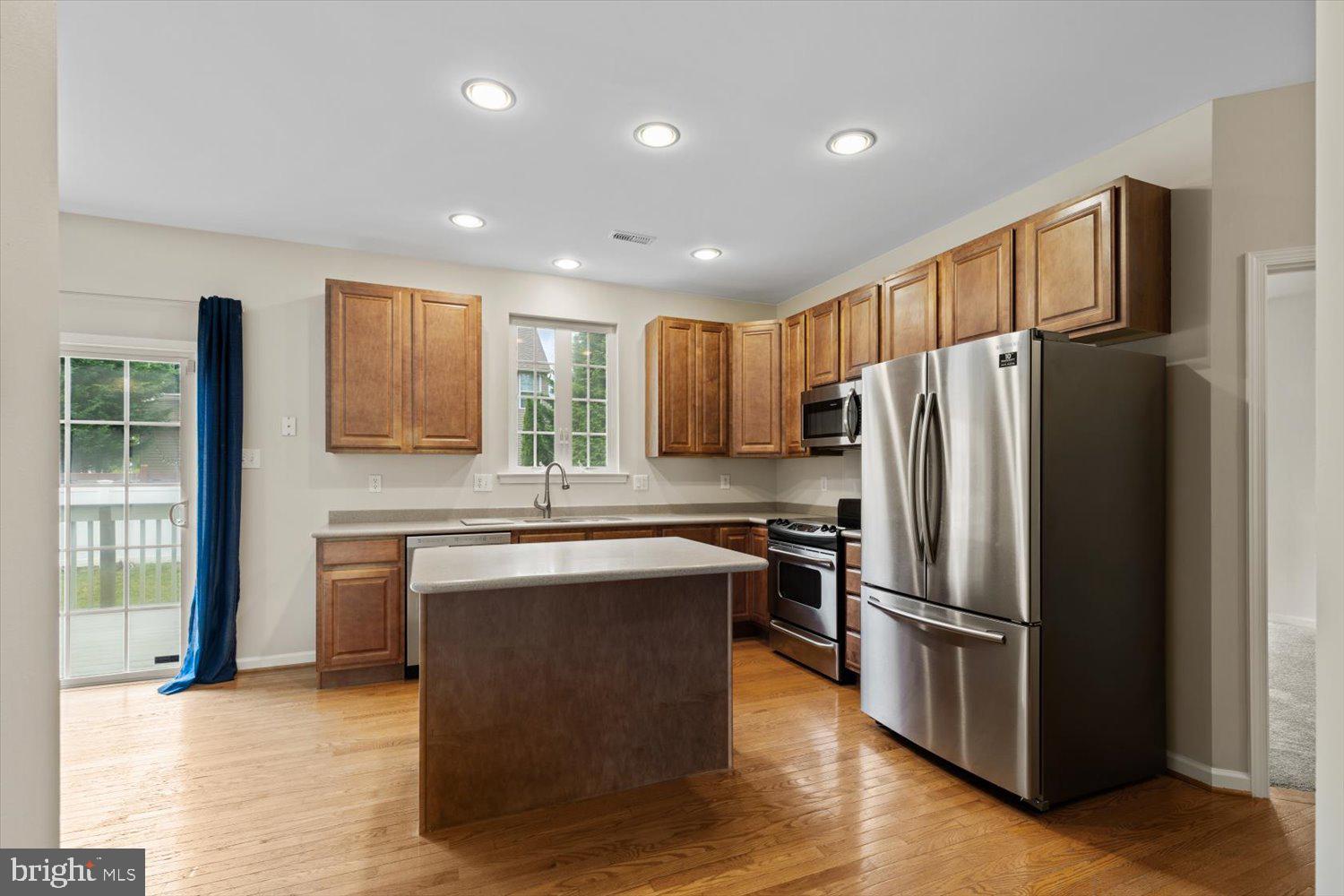 KINGS GRANT - Residential