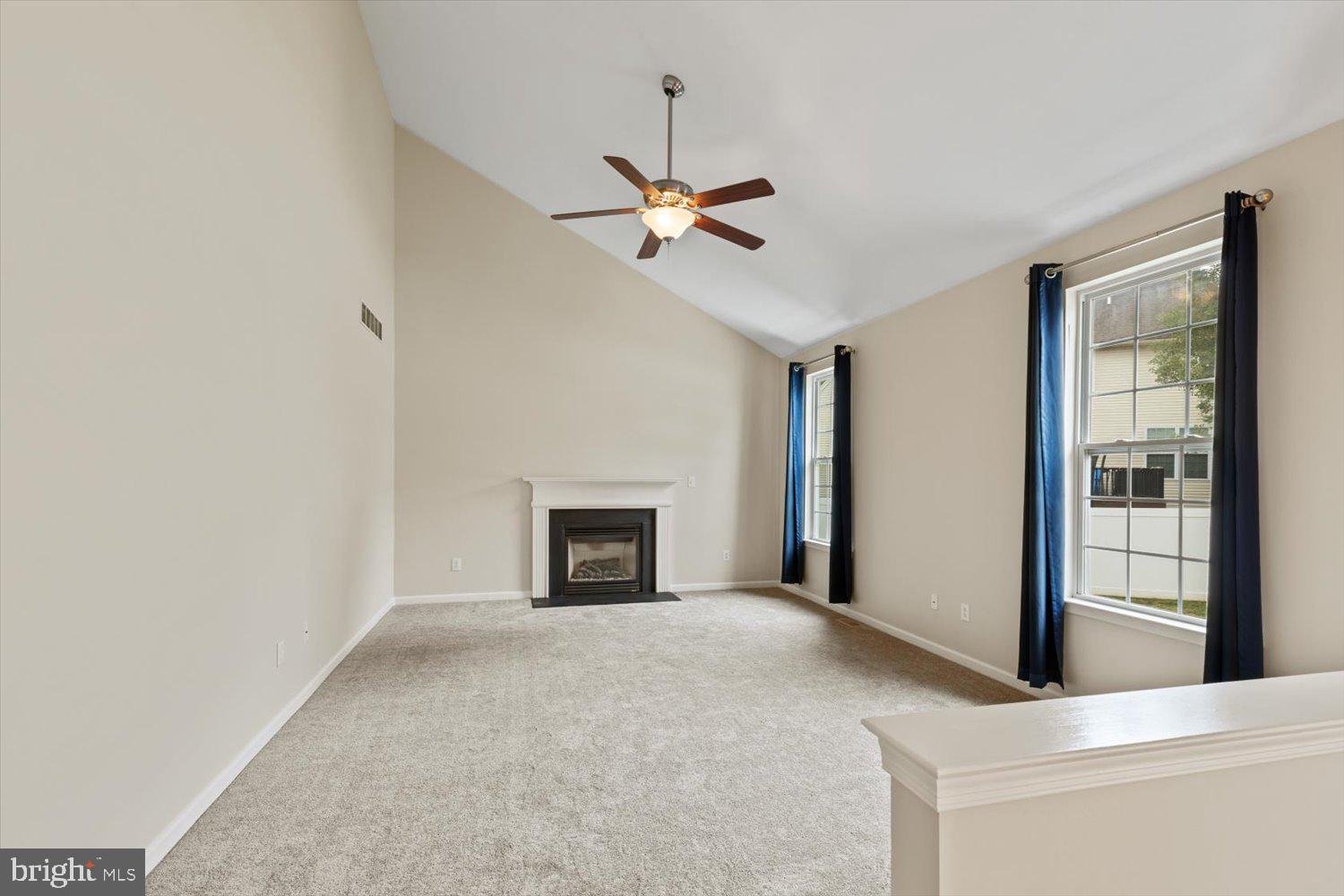 KINGS GRANT - Residential