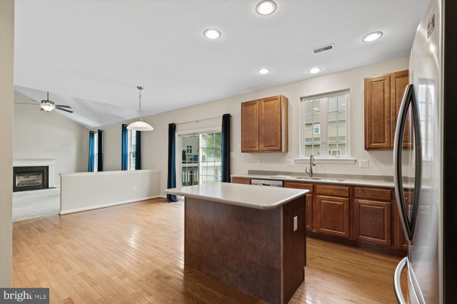 KINGS GRANT - Residential