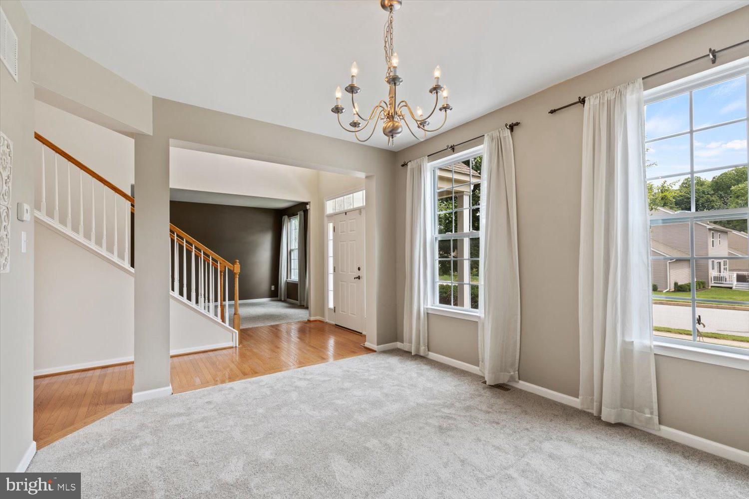 KINGS GRANT - Residential