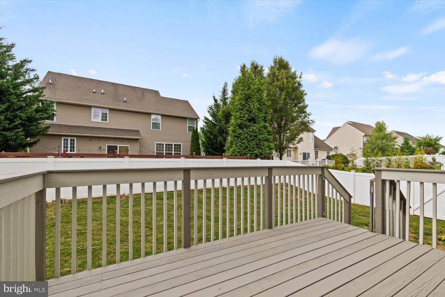 KINGS GRANT - Residential