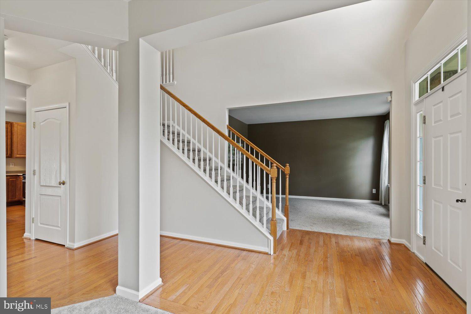 KINGS GRANT - Residential