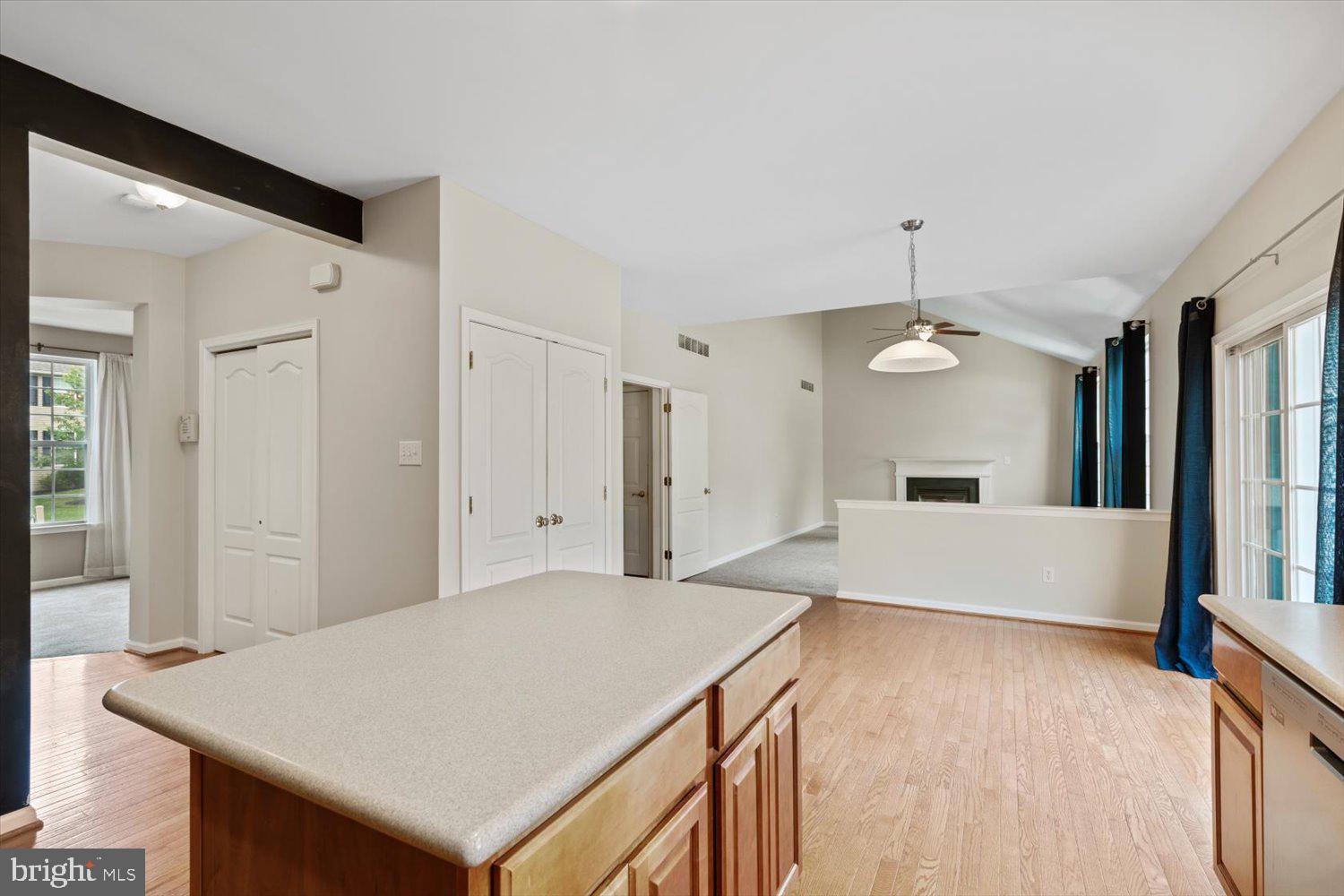 KINGS GRANT - Residential