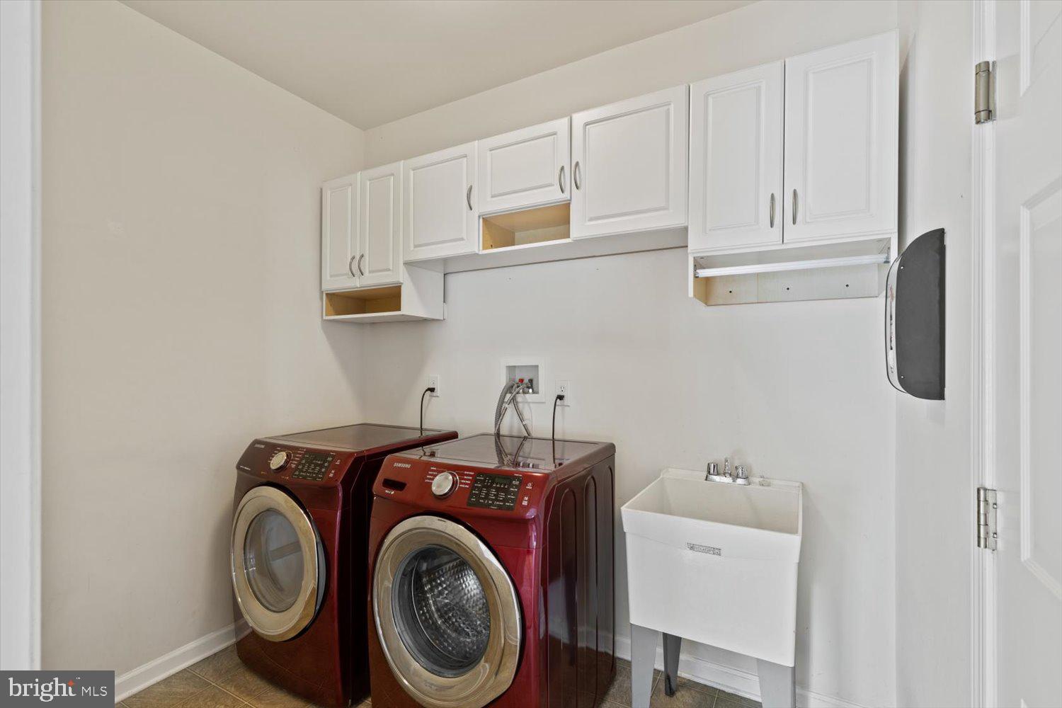 KINGS GRANT - Residential