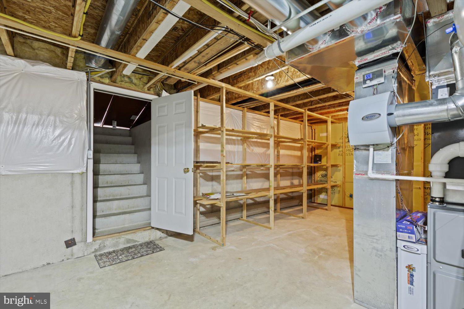 KINGS GRANT - Residential