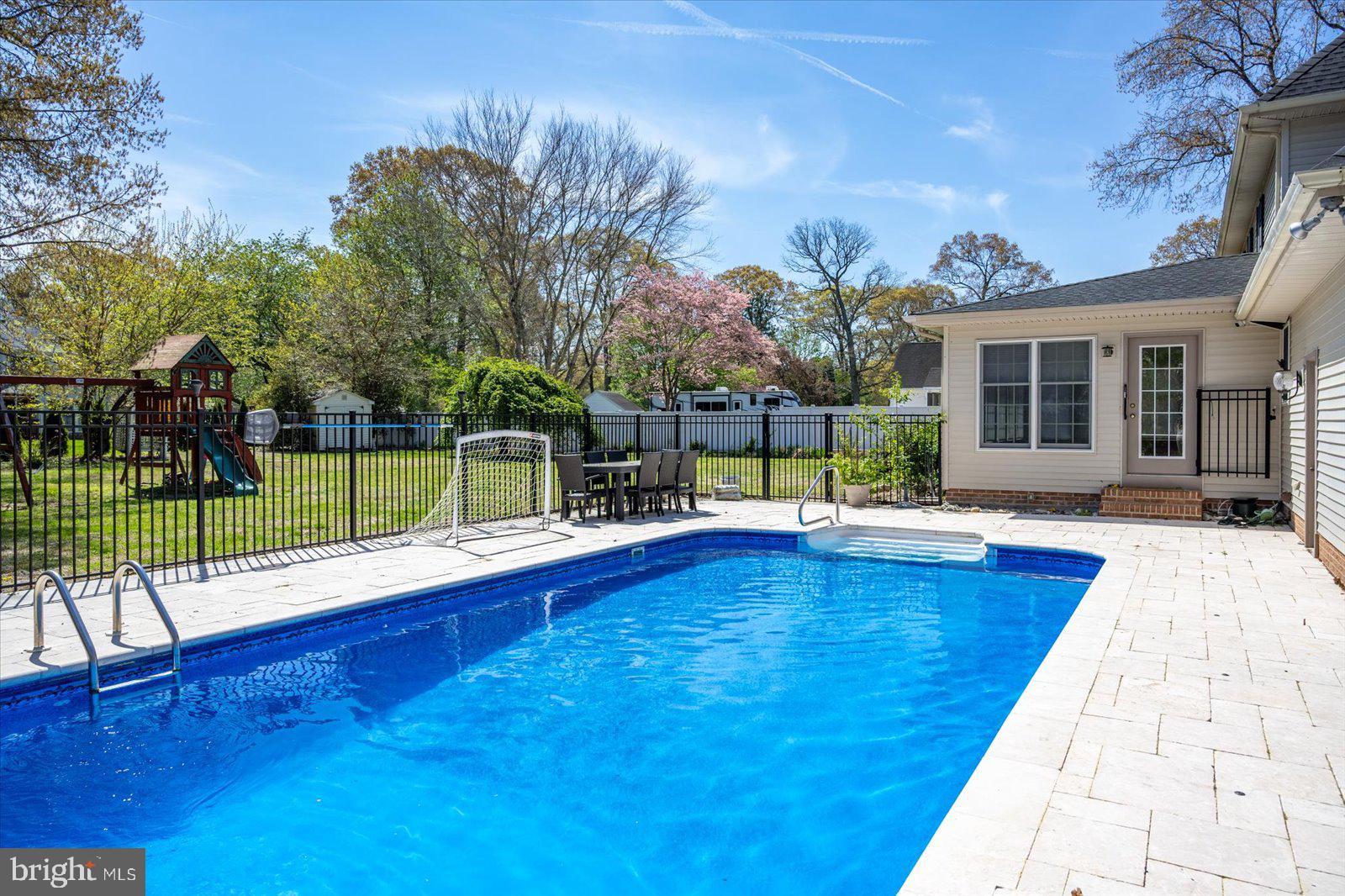 NUTTERS CROSSING - Residential