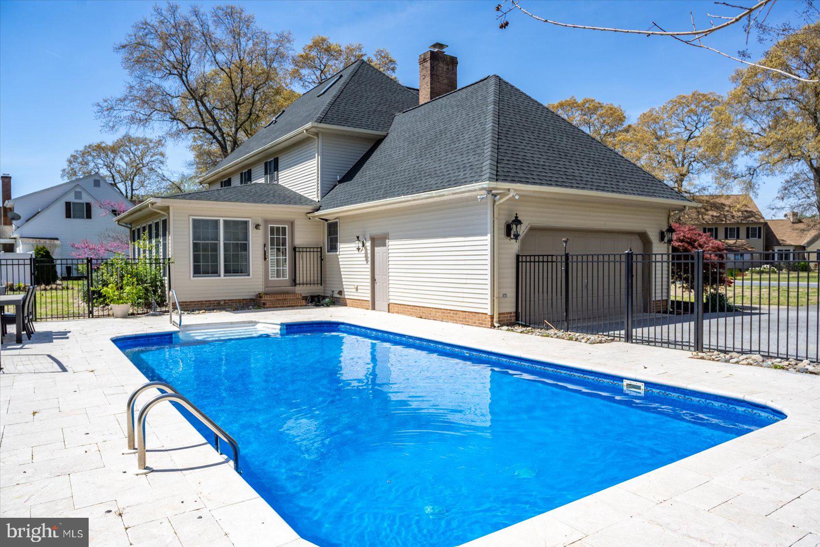 NUTTERS CROSSING - Residential