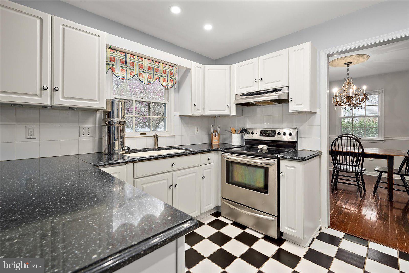 NUTTERS CROSSING - Residential