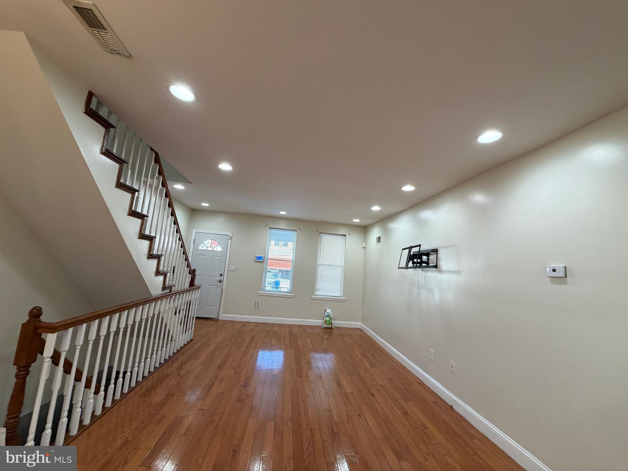 GERMANTOWN (EAST) - Residential