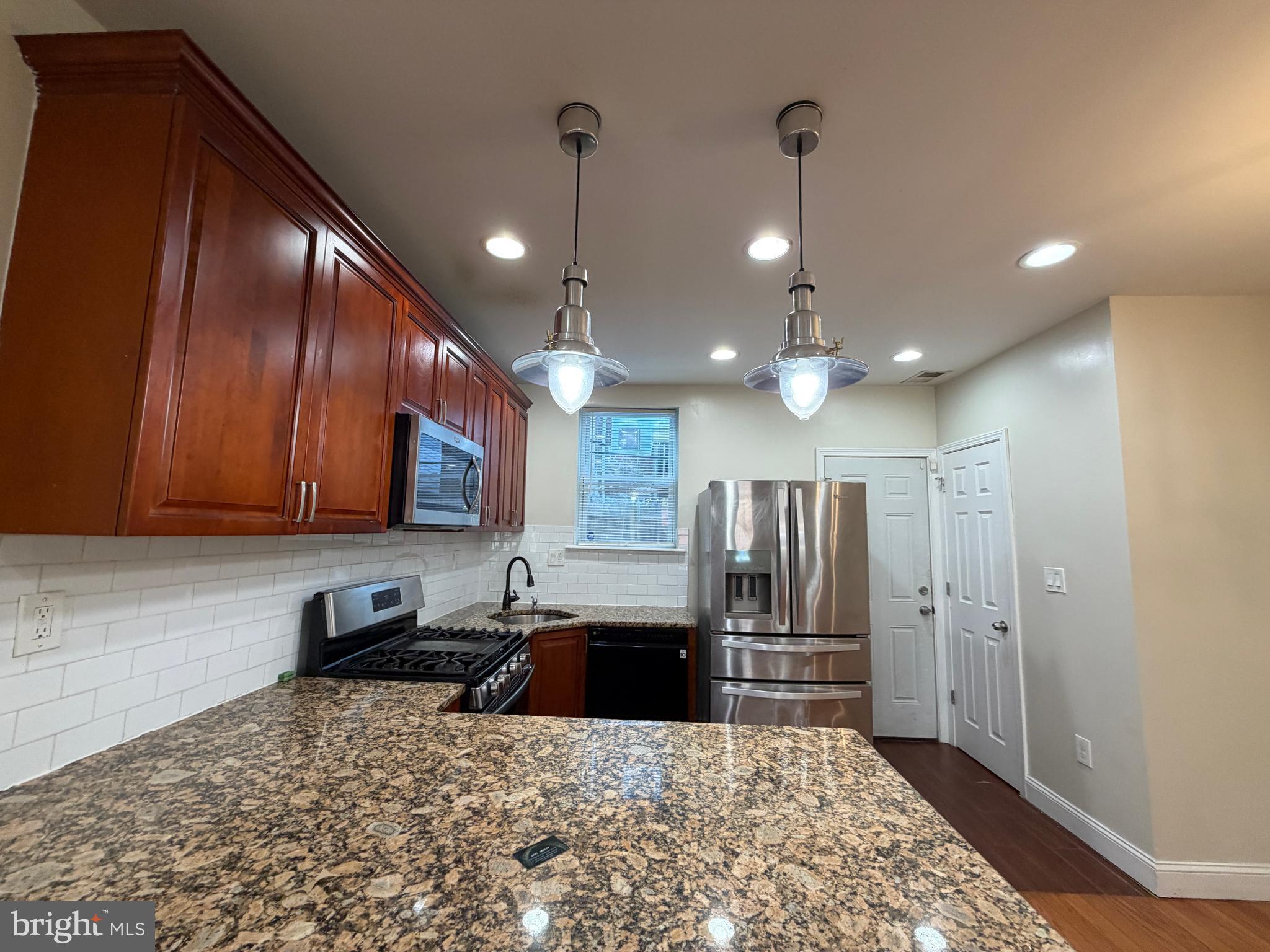 GERMANTOWN (EAST) - Residential