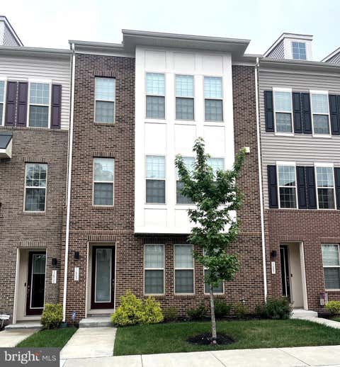 Photo of 1609 Field Sparrow Terrace NE, LEESBURG, VA 20176 (MLS # VALO2130912)