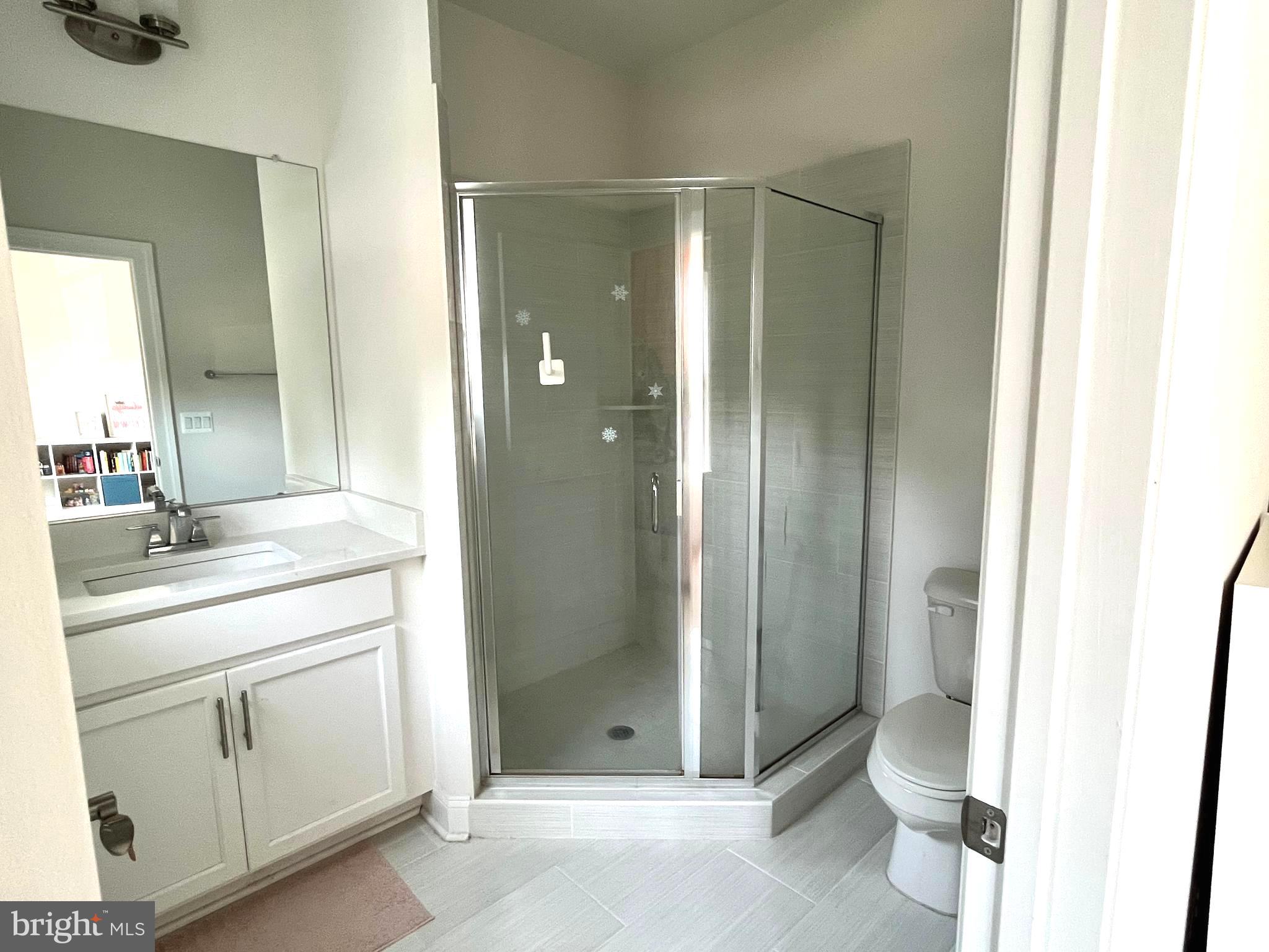 TIBURON - Residential Lease