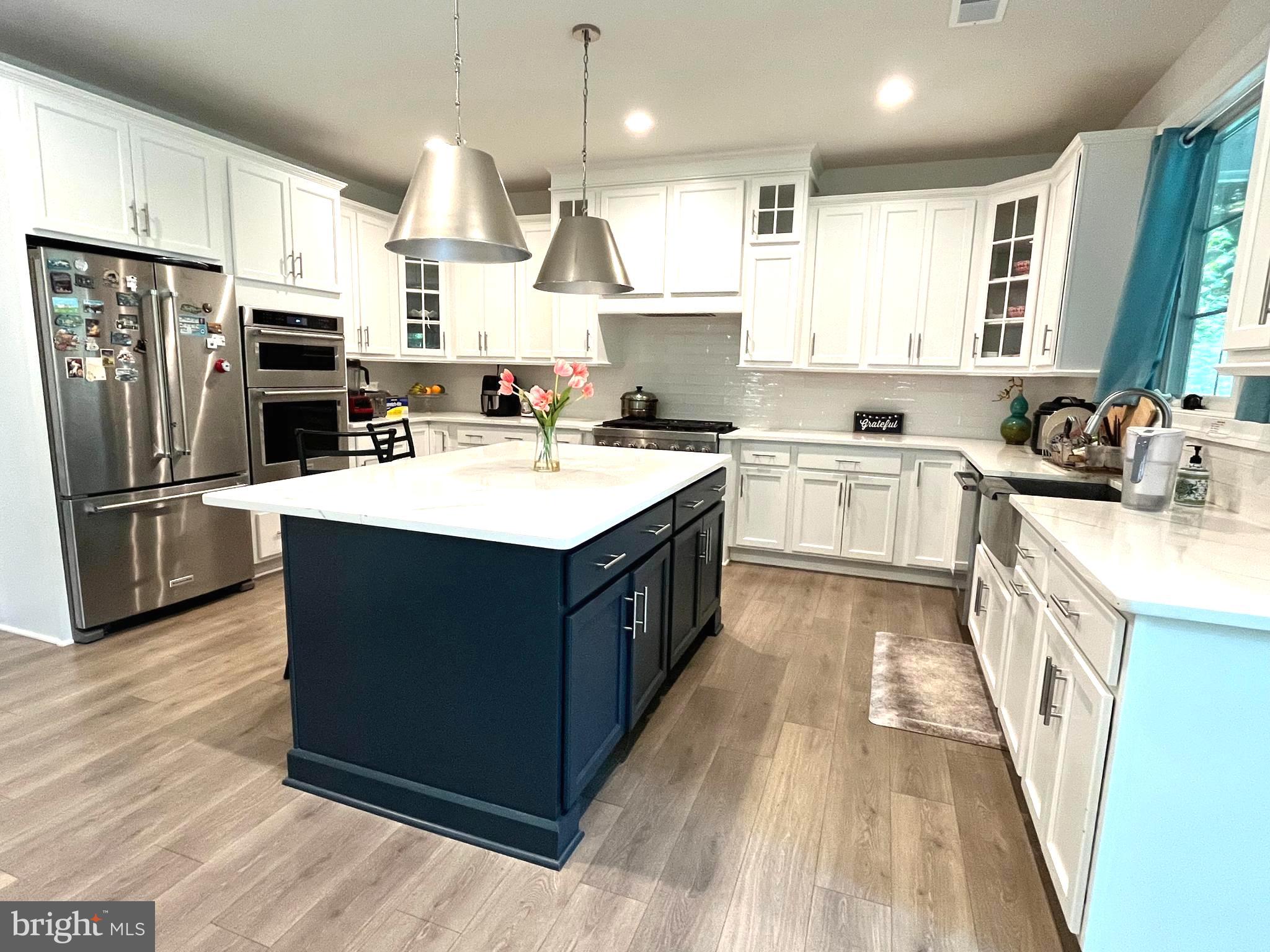 TIBURON - Residential Lease