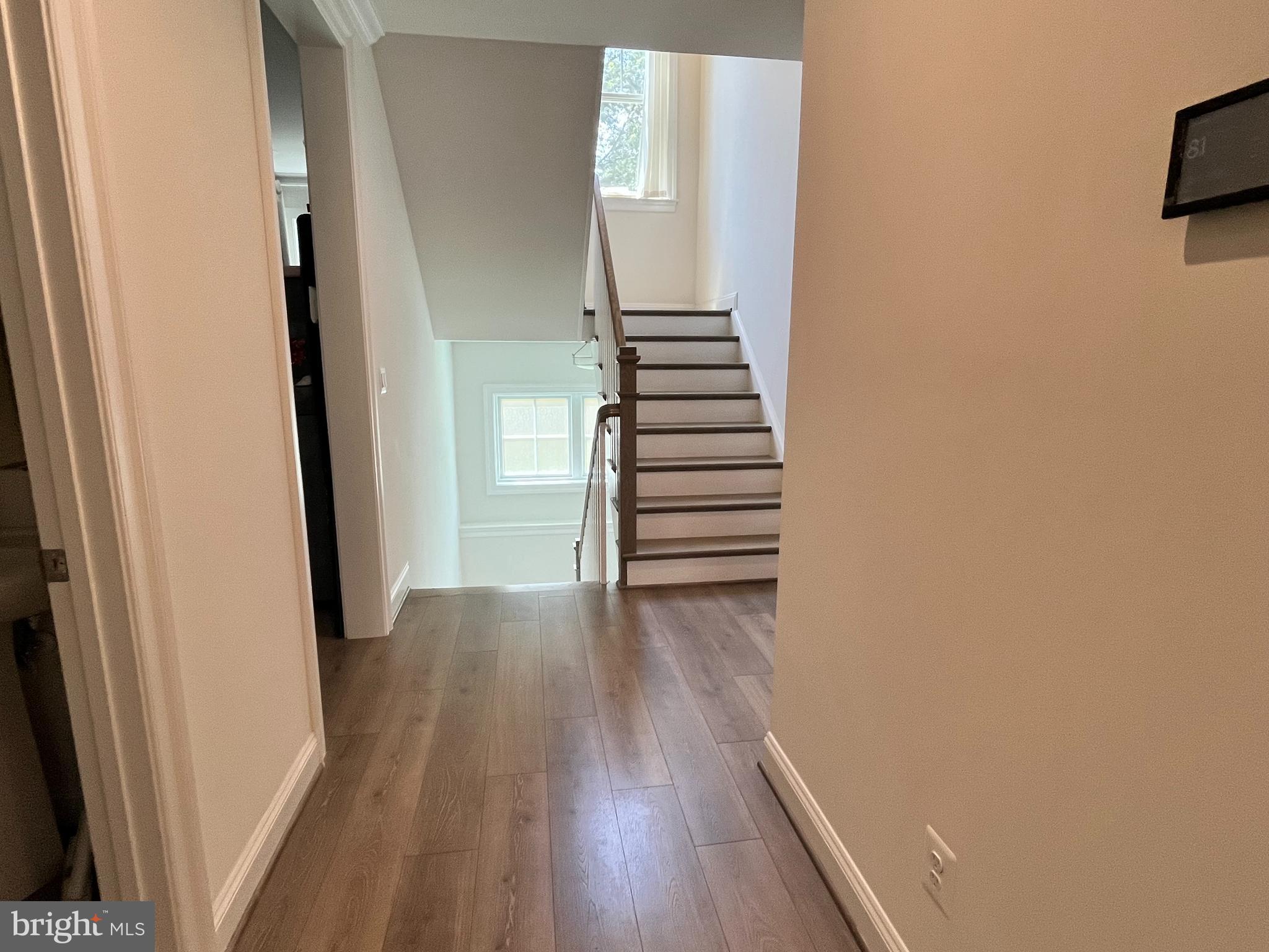 TIBURON - Residential Lease