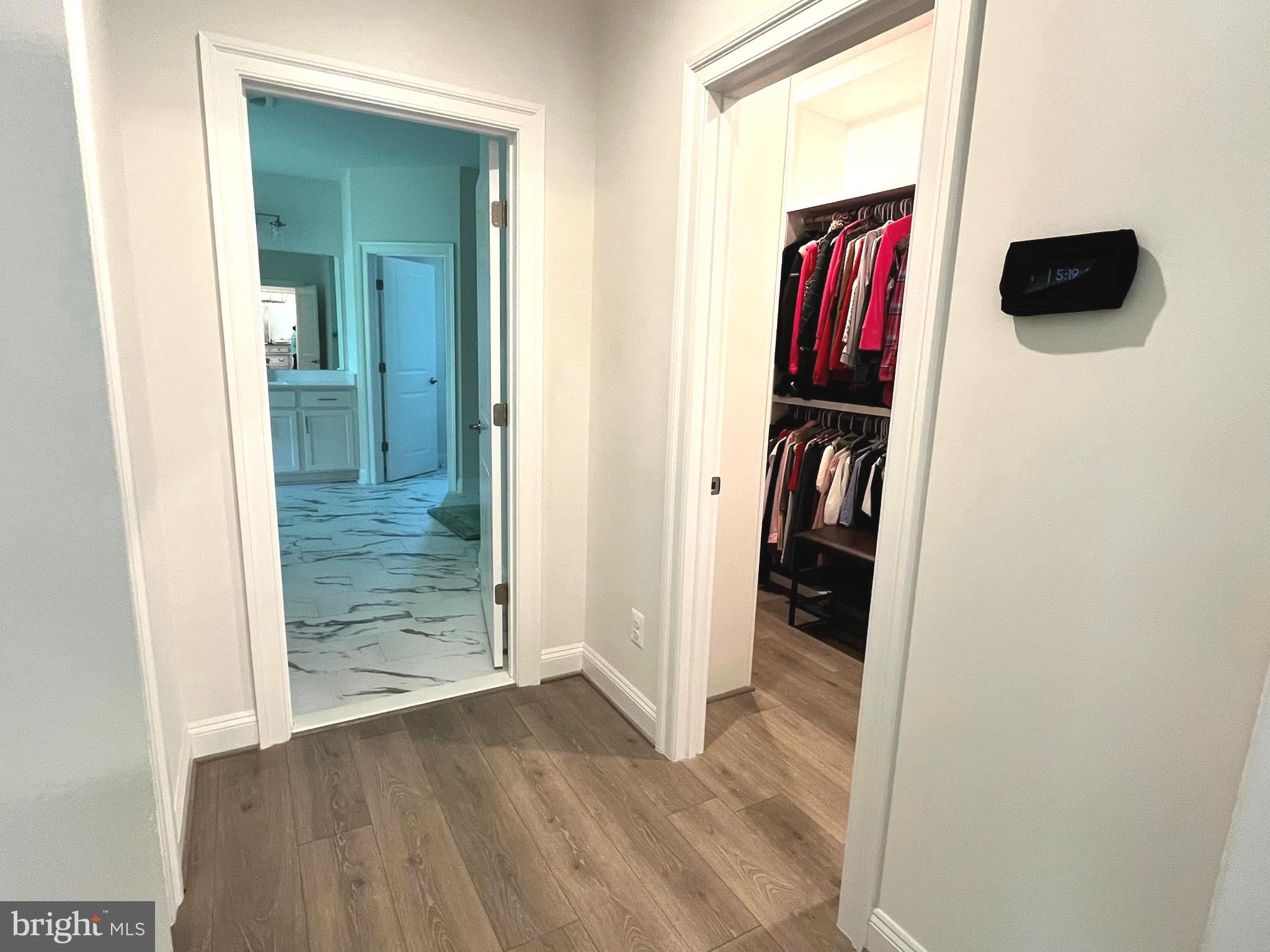 TIBURON - Residential Lease