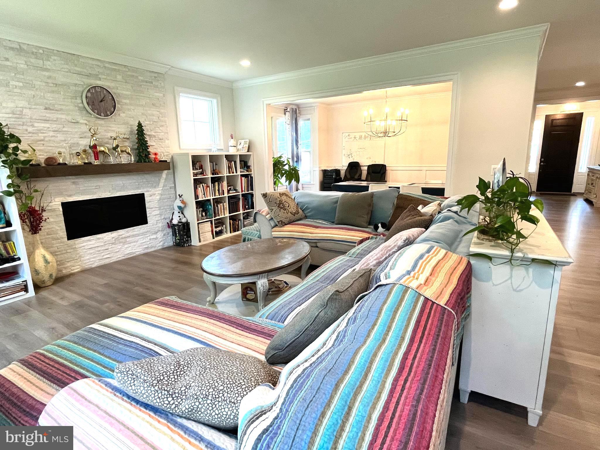 TIBURON - Residential Lease