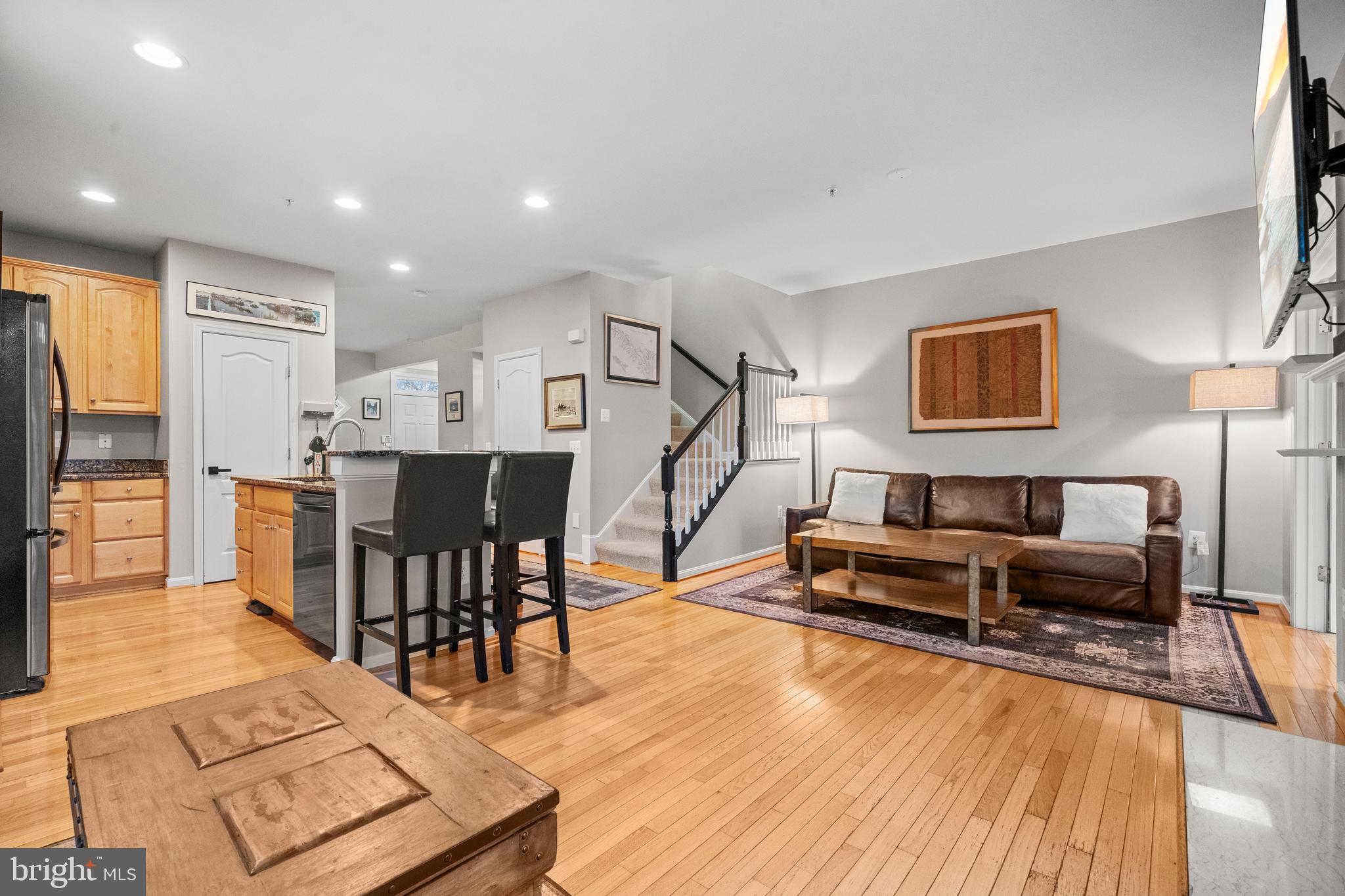 AUGUST WOODS - Residential