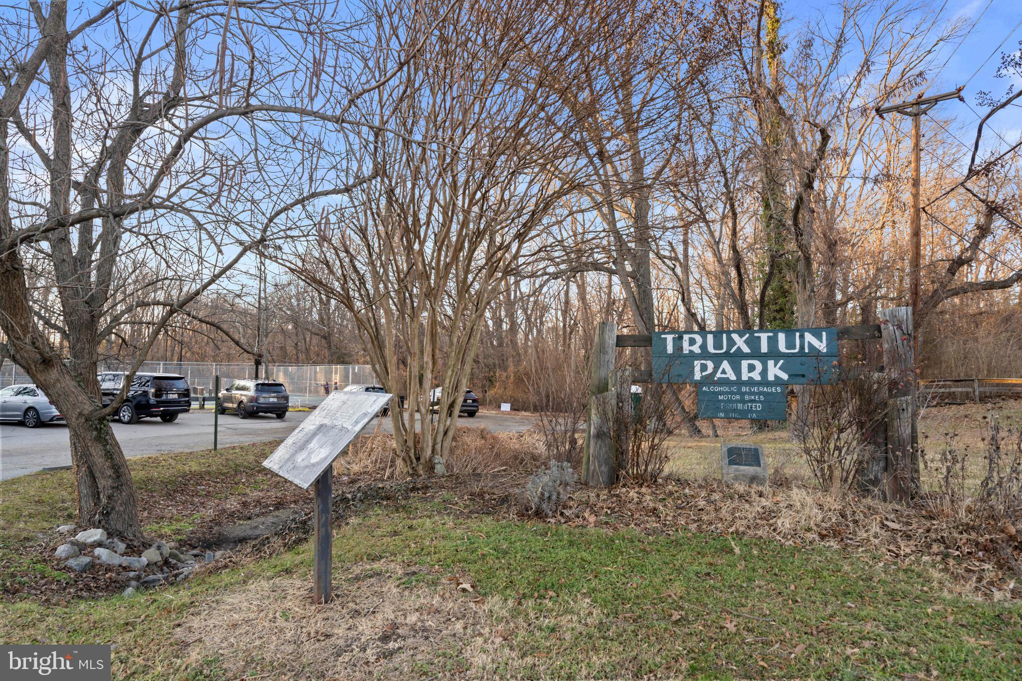 AUGUST WOODS - Residential