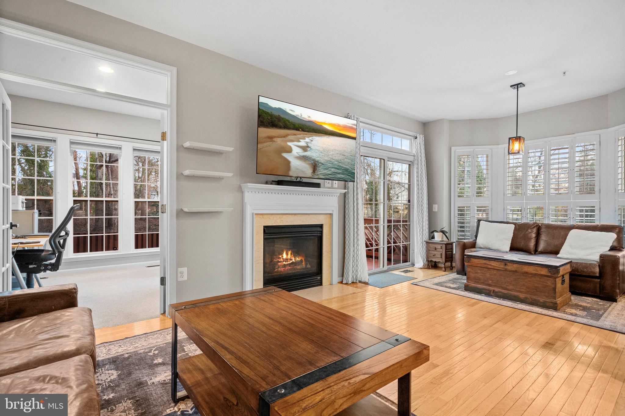 AUGUST WOODS - Residential