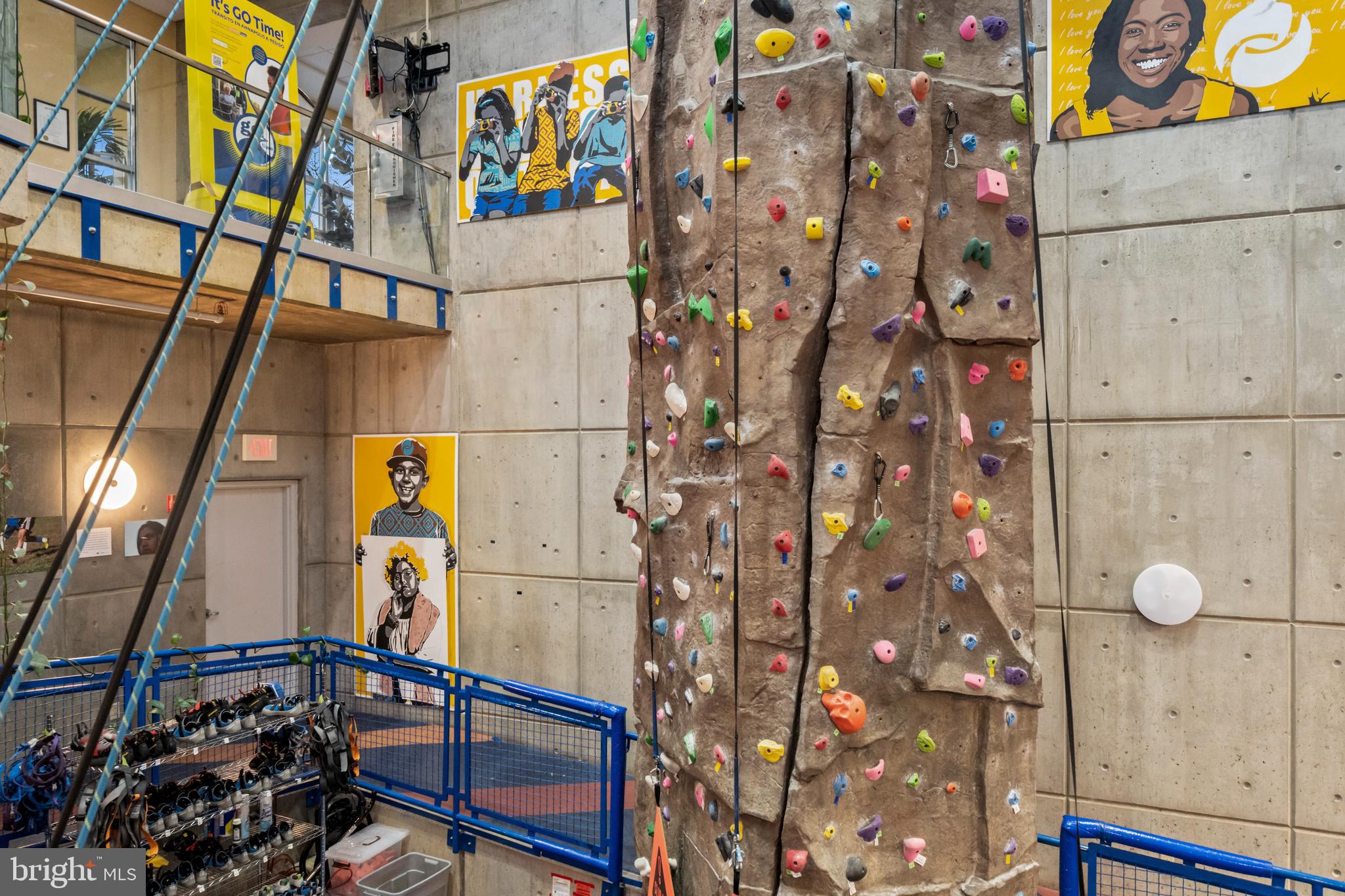 AUGUST WOODS - Residential