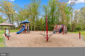 AUGUST WOODS - Residential