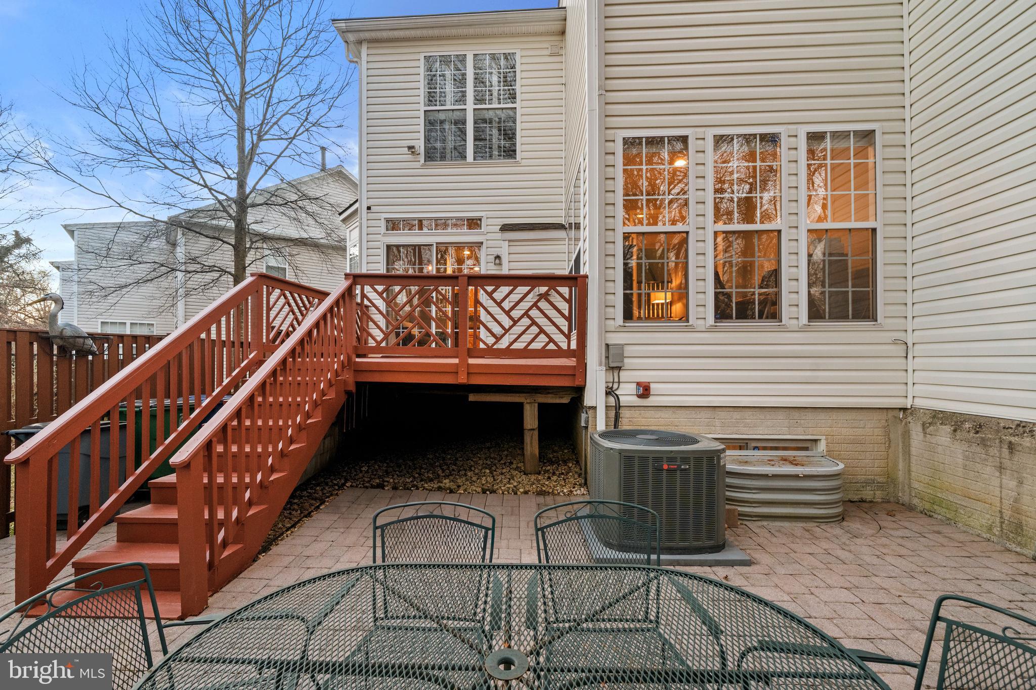 AUGUST WOODS - Residential