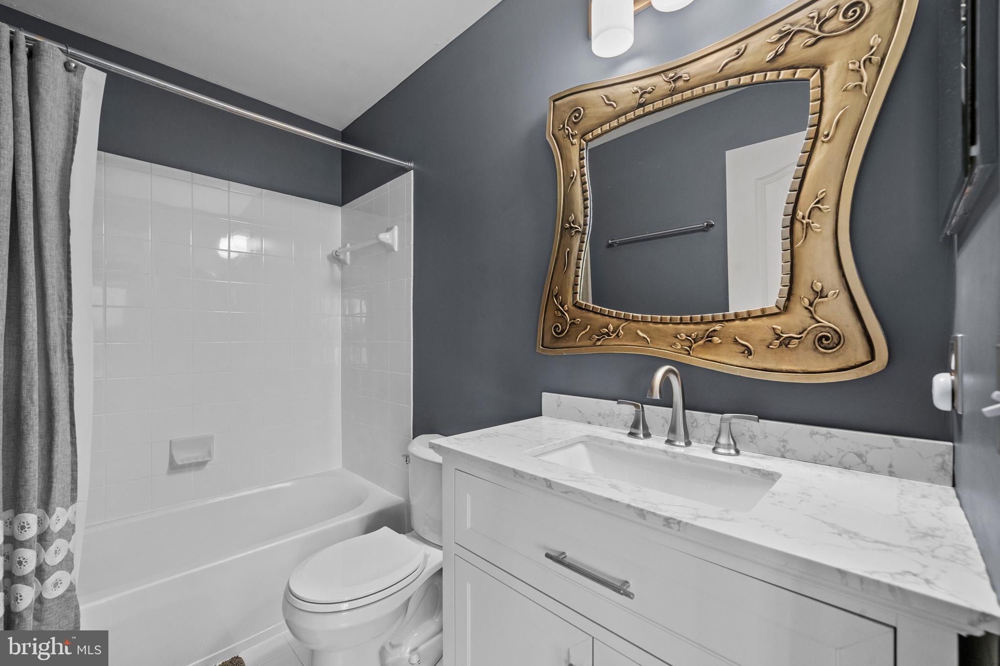 AUGUST WOODS - Residential