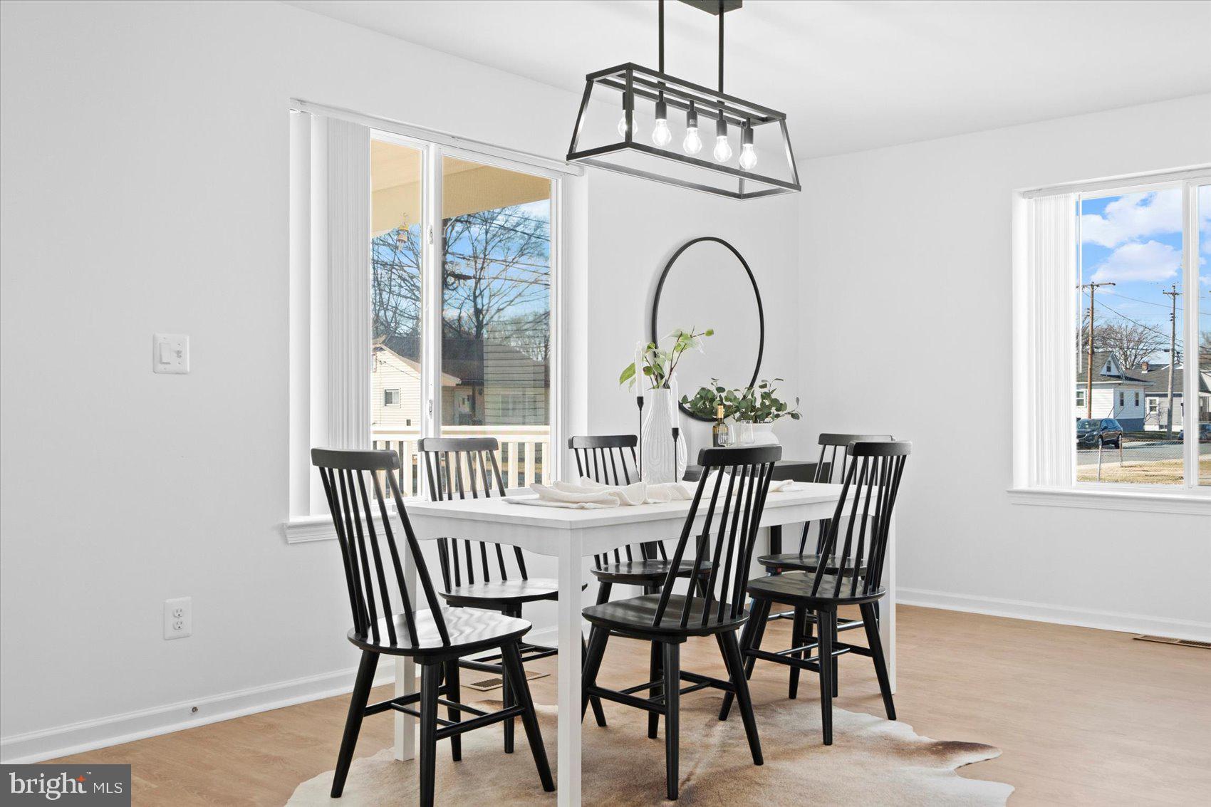 COUNTRY CLUB - Residential