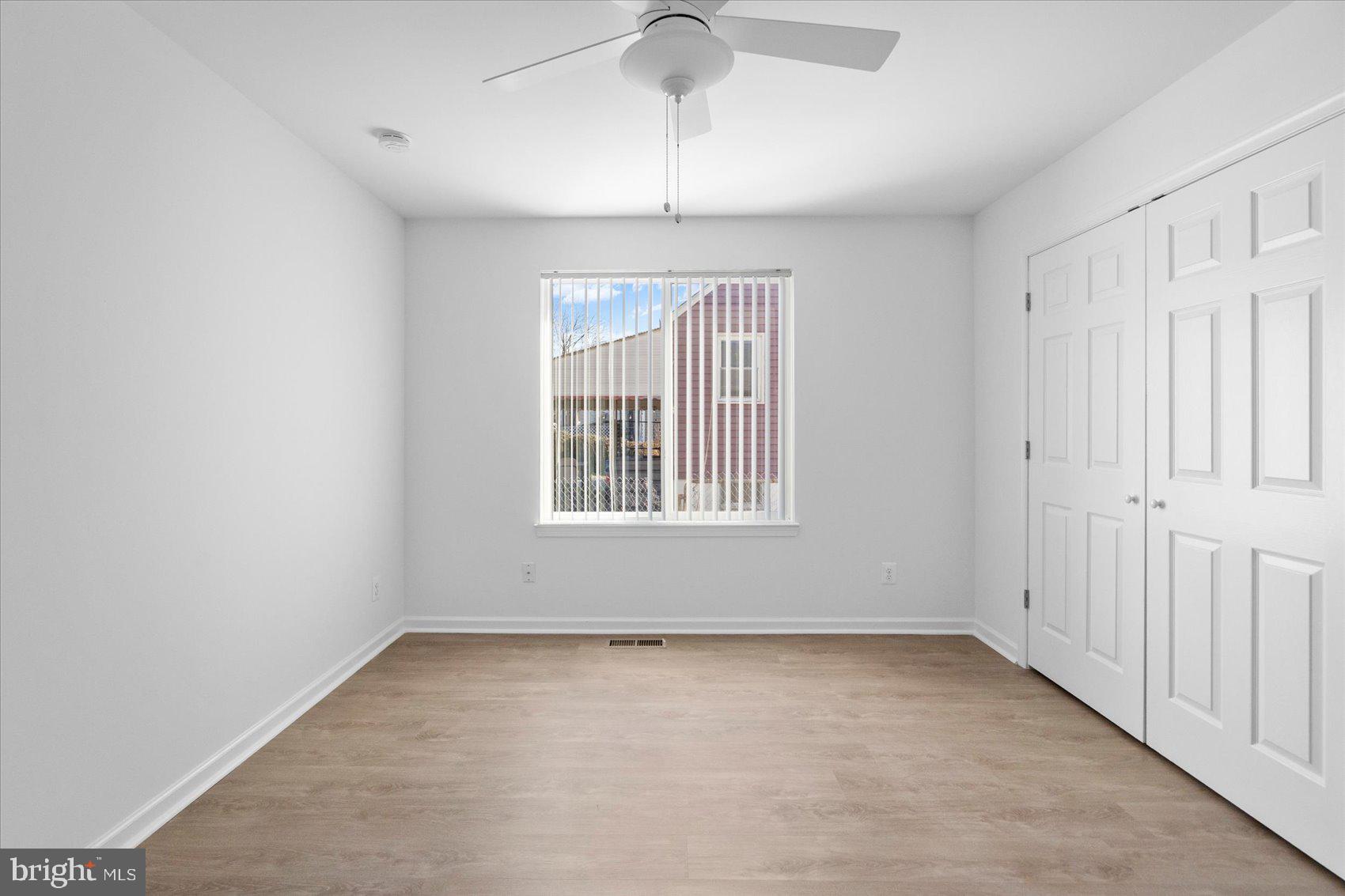 COUNTRY CLUB - Residential