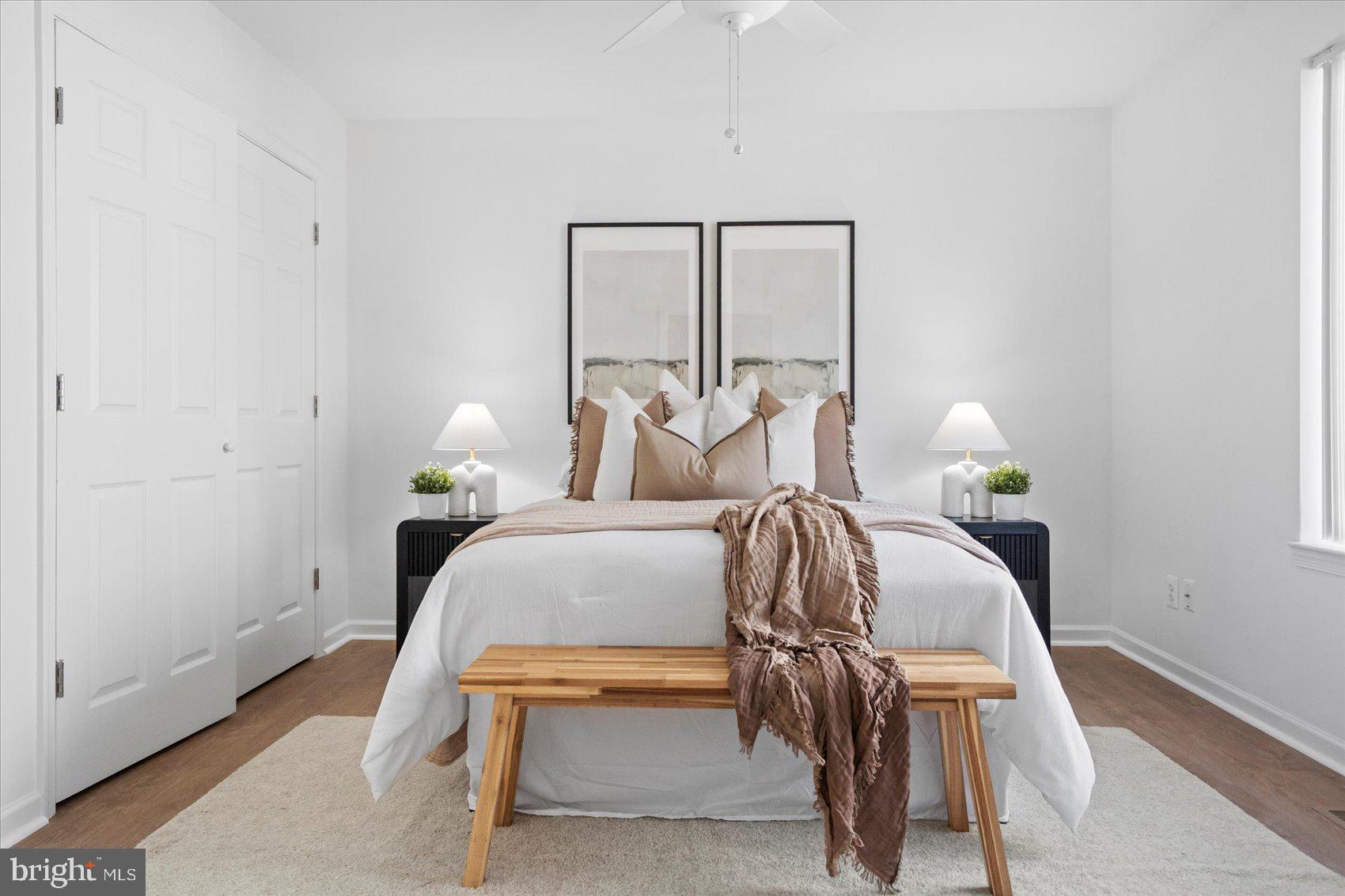 COUNTRY CLUB - Residential