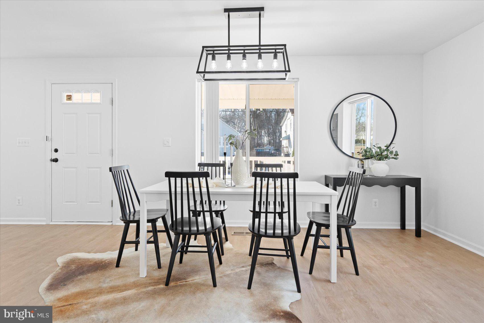 COUNTRY CLUB - Residential