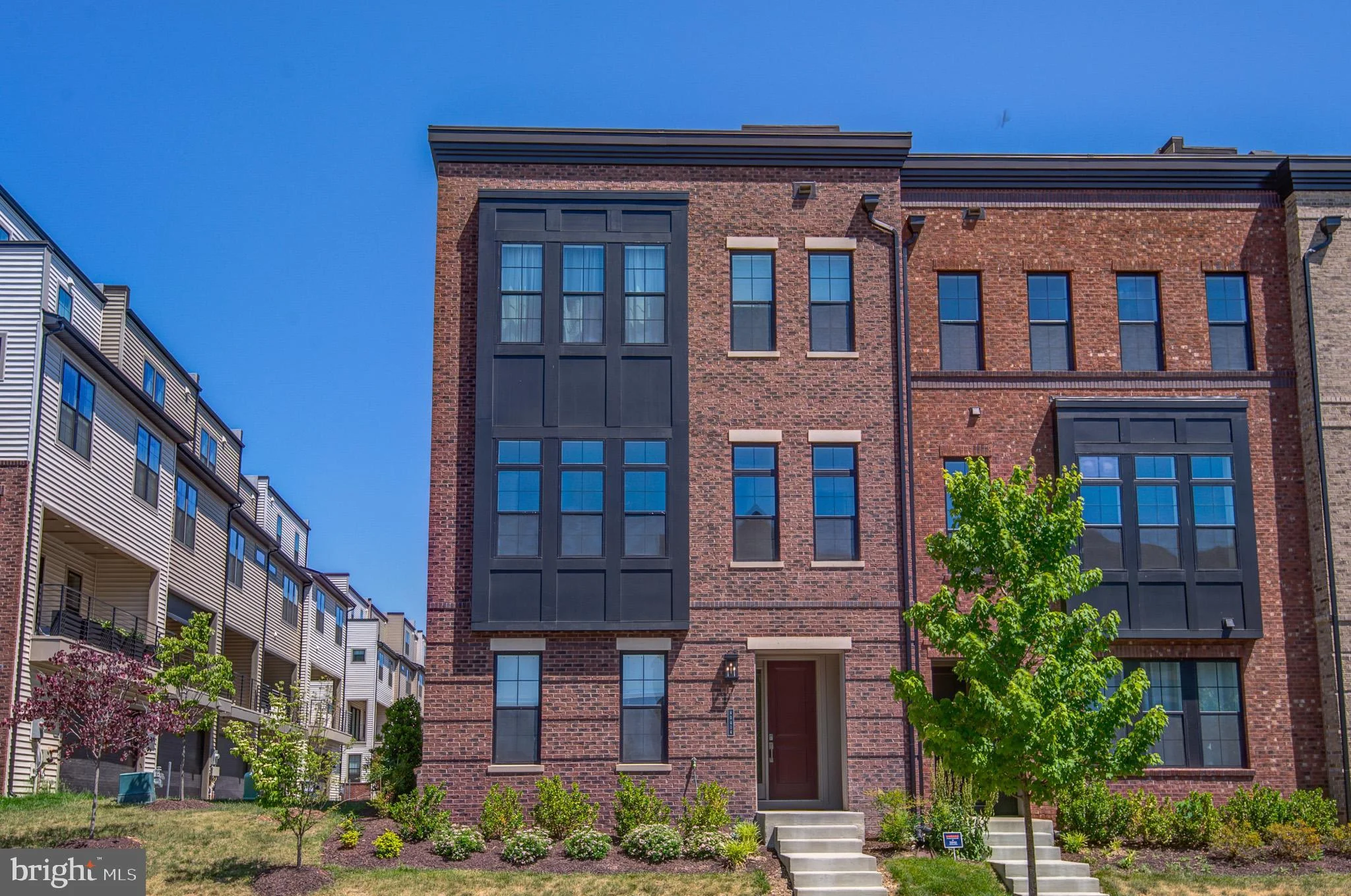 43414 Grandmoore Street