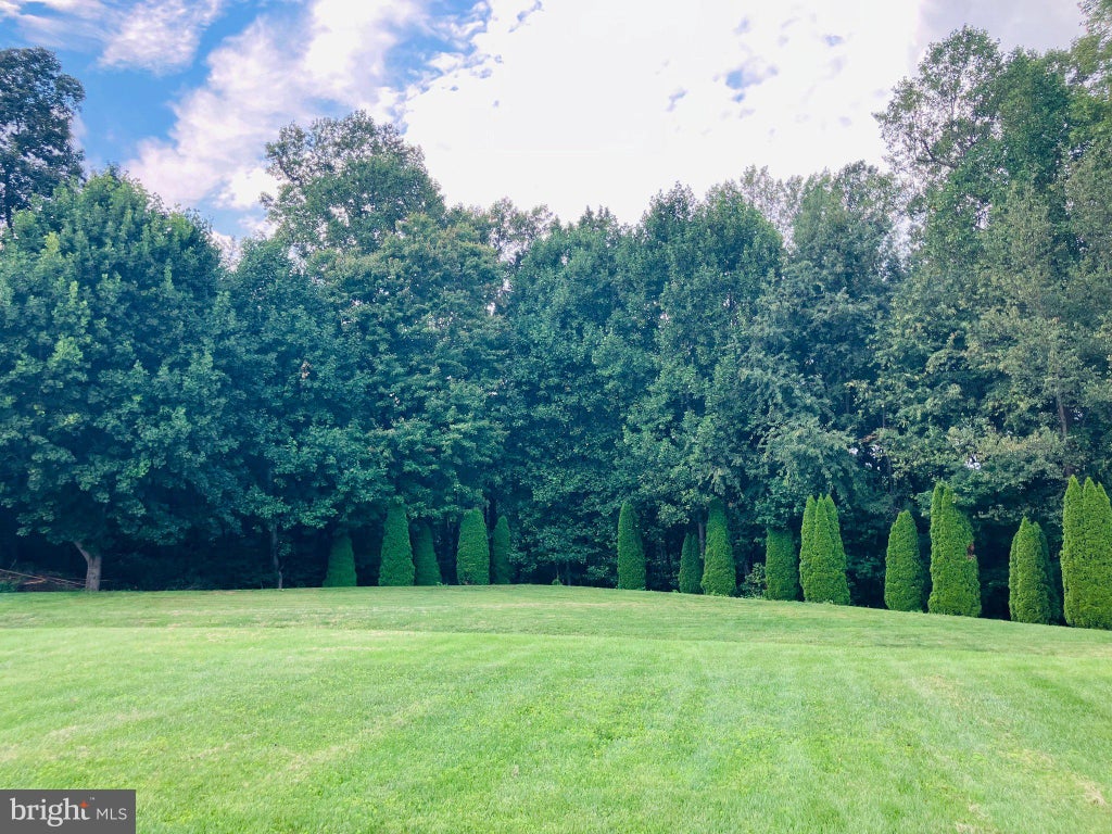 Photo of 930 Hillcrest Drive, KINZERS, PA 17535 (MLS # PALA2095216)