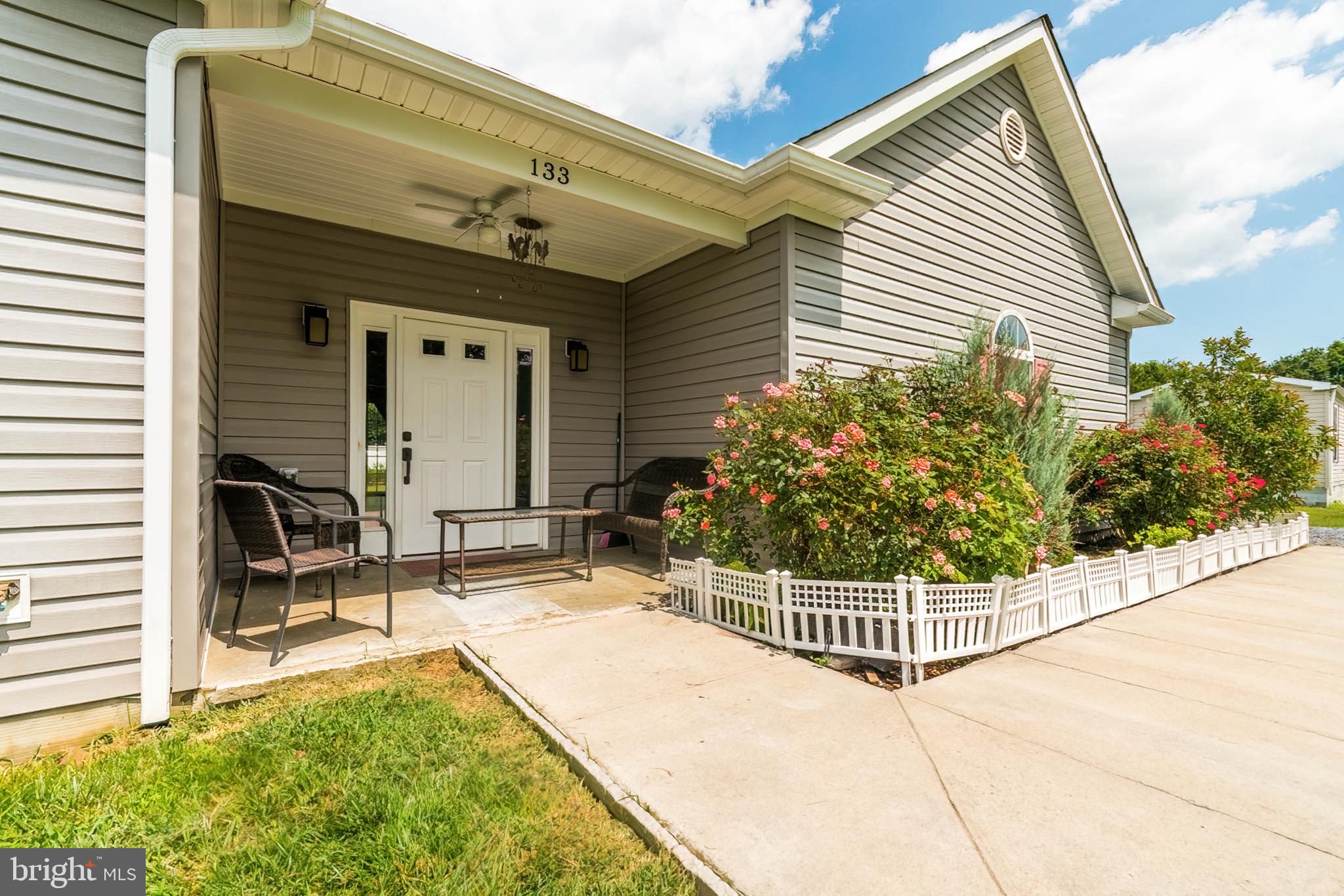 MAR WIN MANOR - Residential