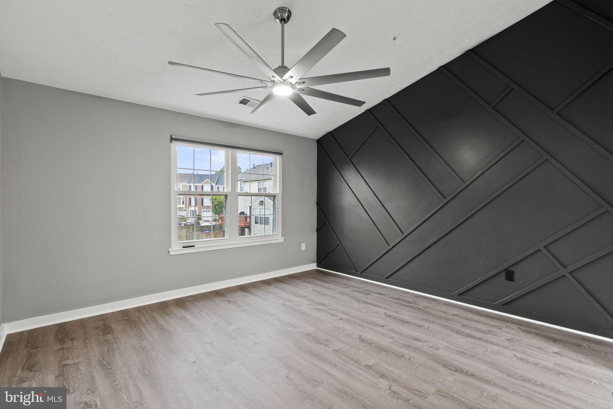 LAKEWOOD ESTATES - Residential Lease