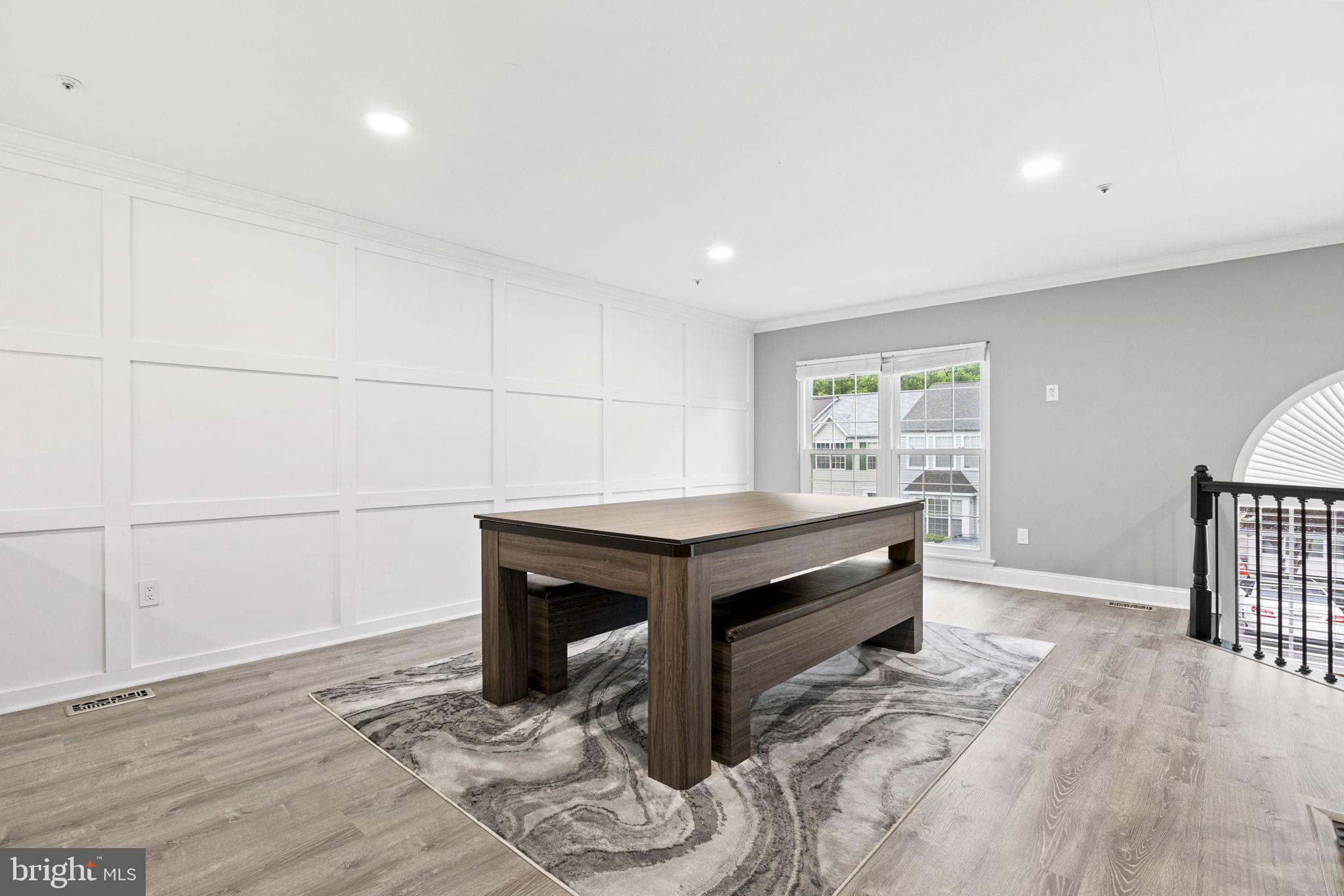 LAKEWOOD ESTATES - Residential Lease